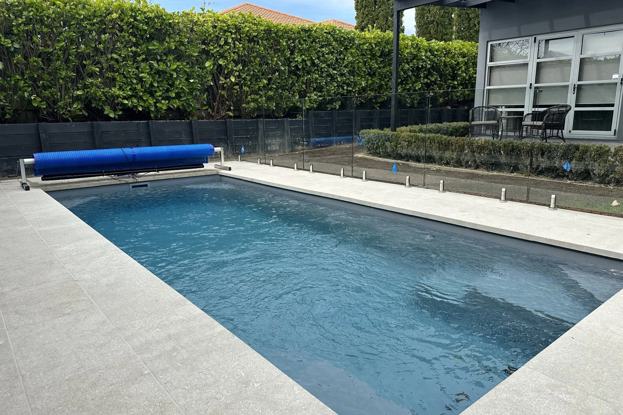 Seagrass Limestone Dropface Coping with Paving (Copy)