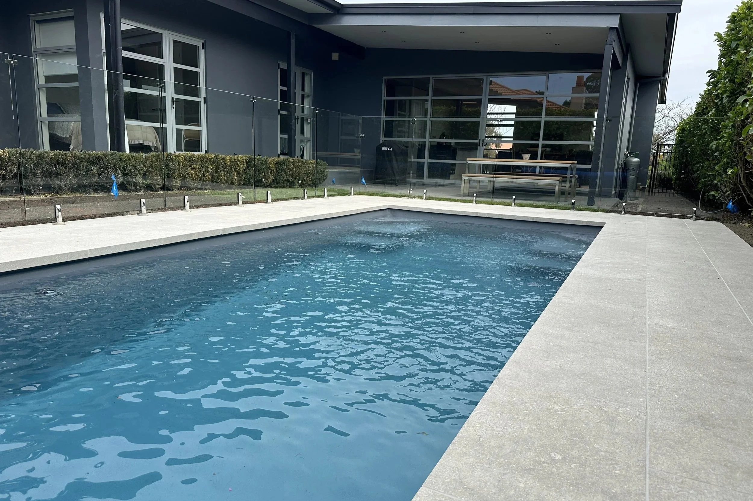 Seagrass Limestone Dropface Coping with Paving (Copy)