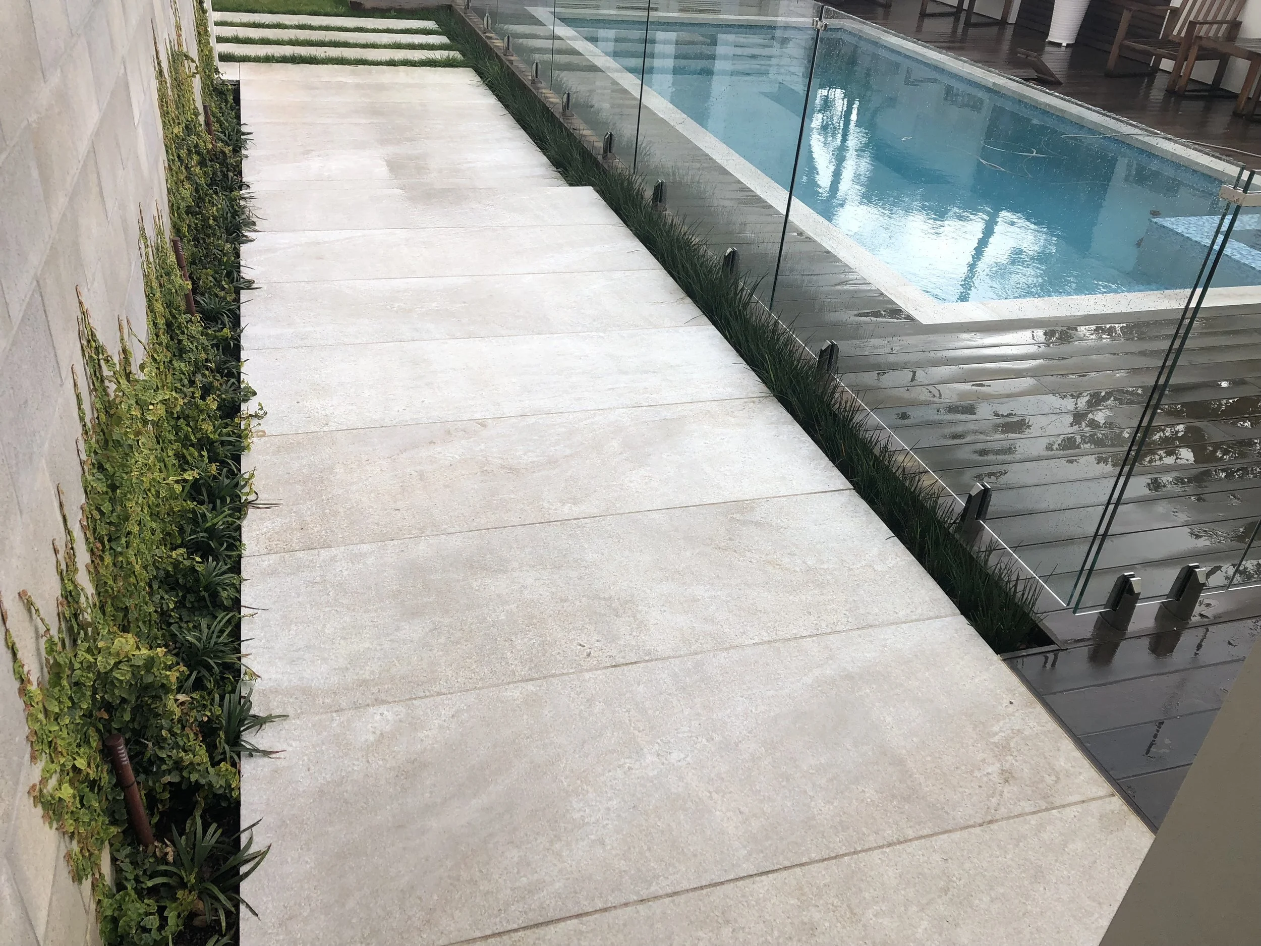 White Quartzite Paving
