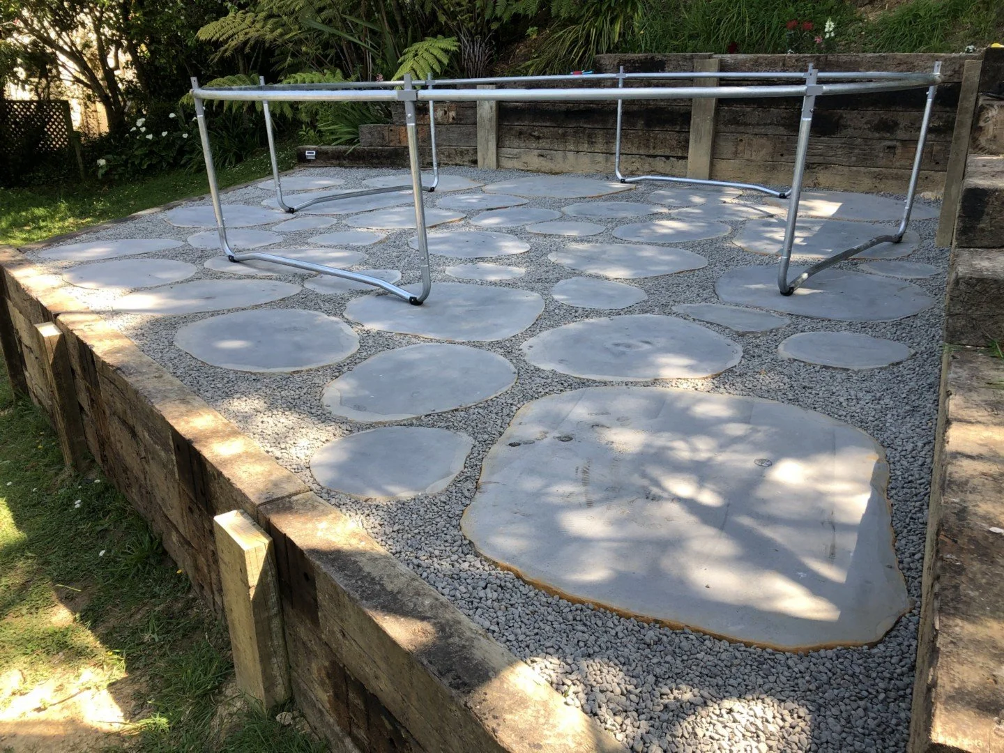 Natural Cut Bluestone Stepper
