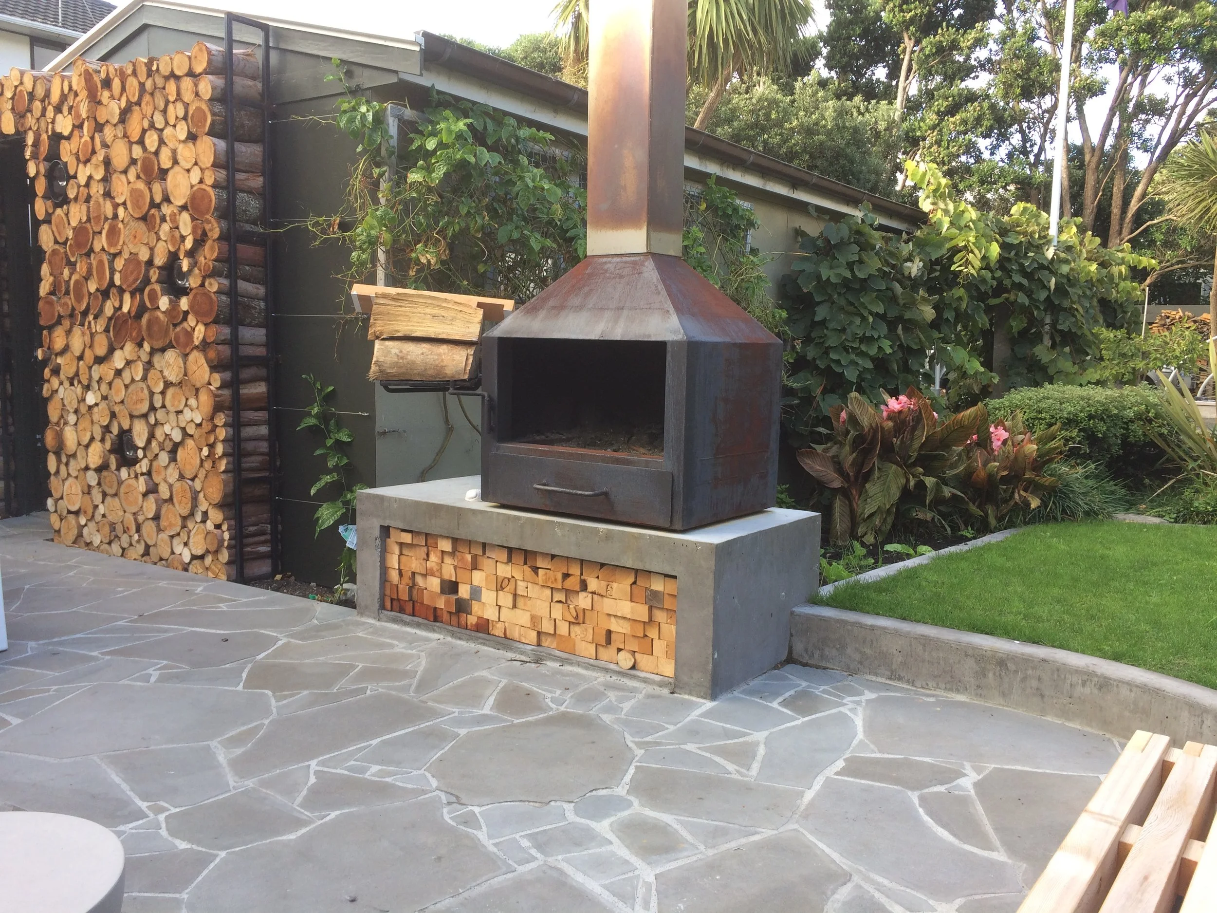 Bluestone Crazy Paving
