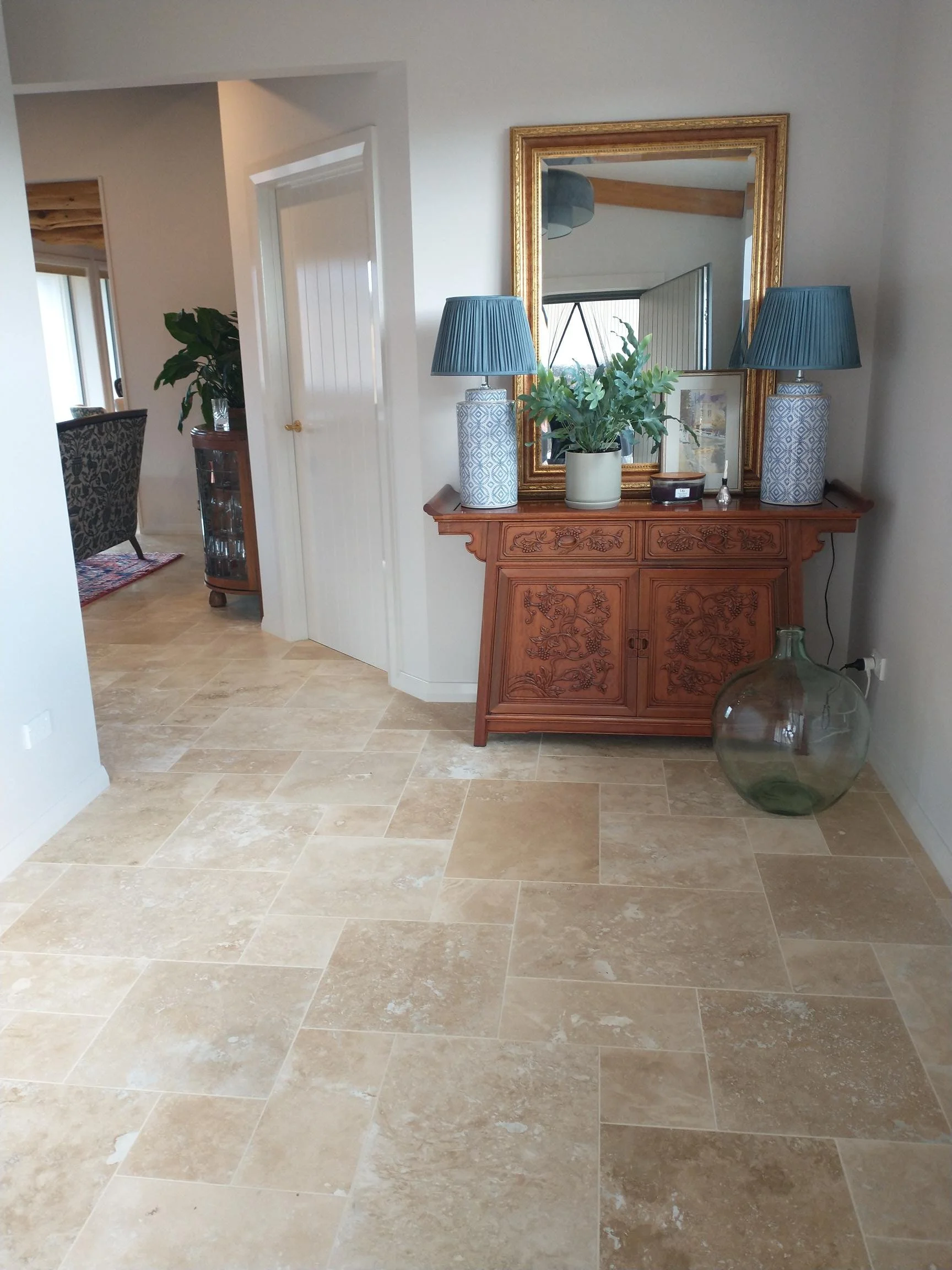 Classic Travertine Honed &amp; Filled, French Pattern Tiles