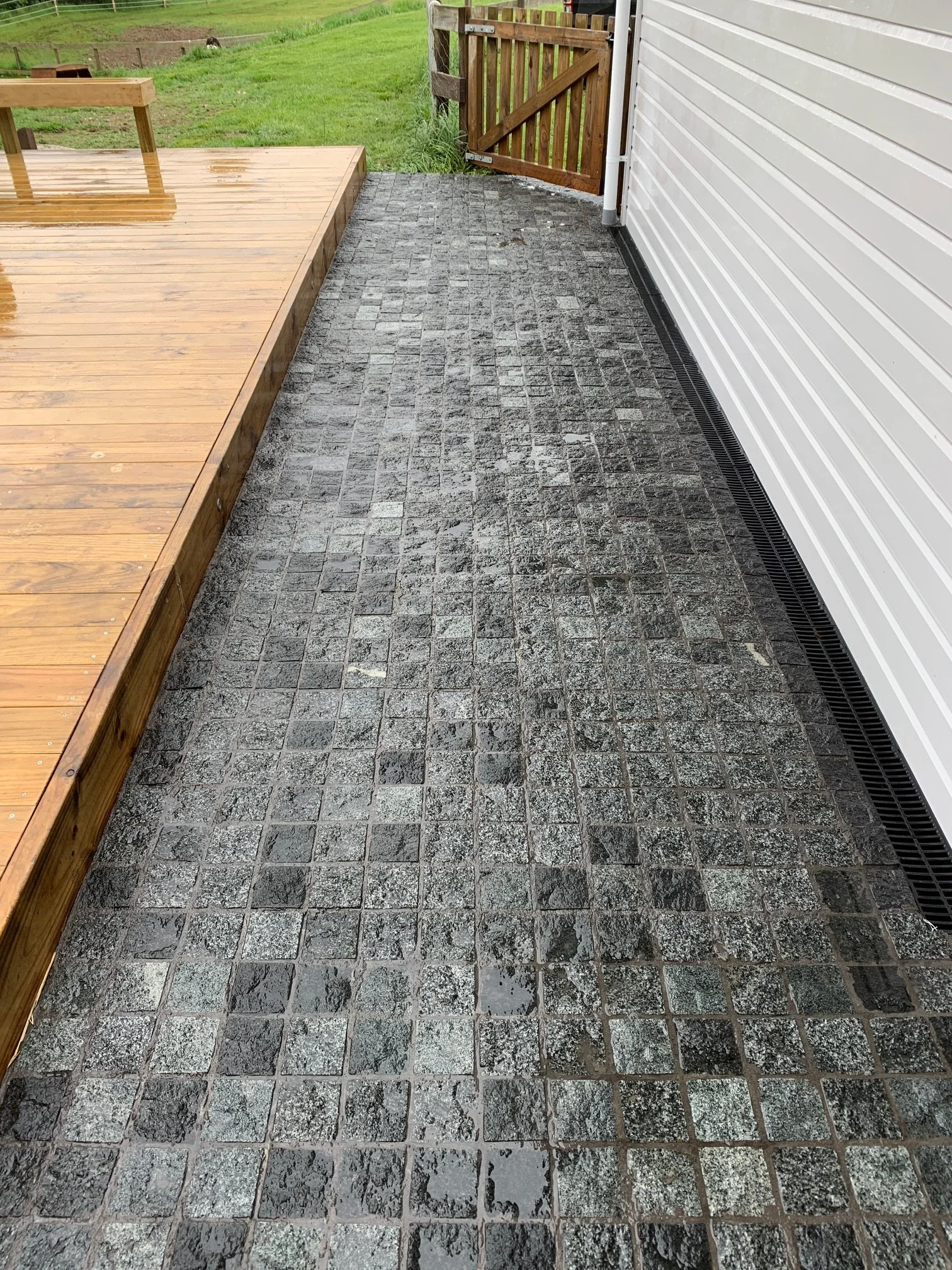 Black Granite Splitface Cobbles
