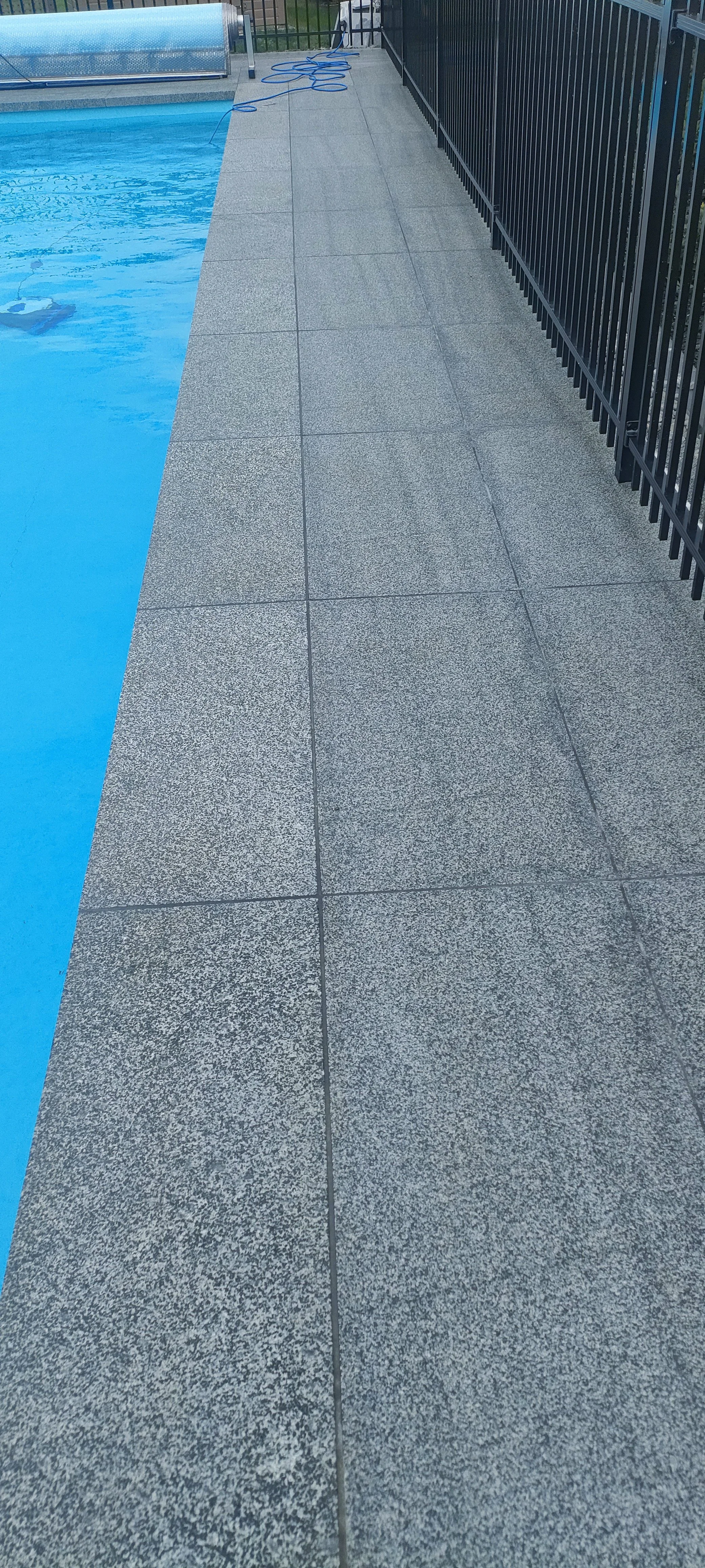 Black Granite 1m x 400mm Dropface with 1m x 500mm Paving