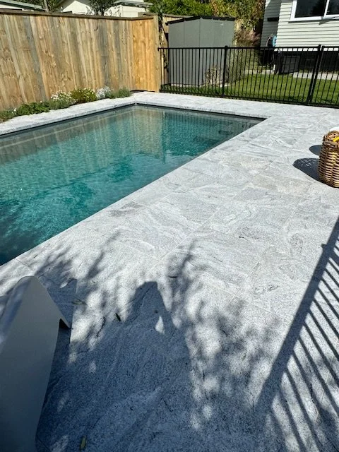 Aspen Granite Dropface Coping with 6x6 Paving (4).jpg