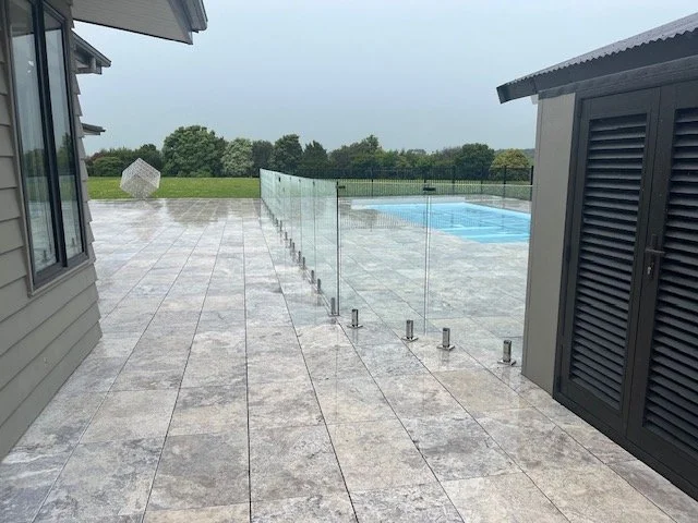 Silver Travertine Dropface Coping with 610x406 Paving