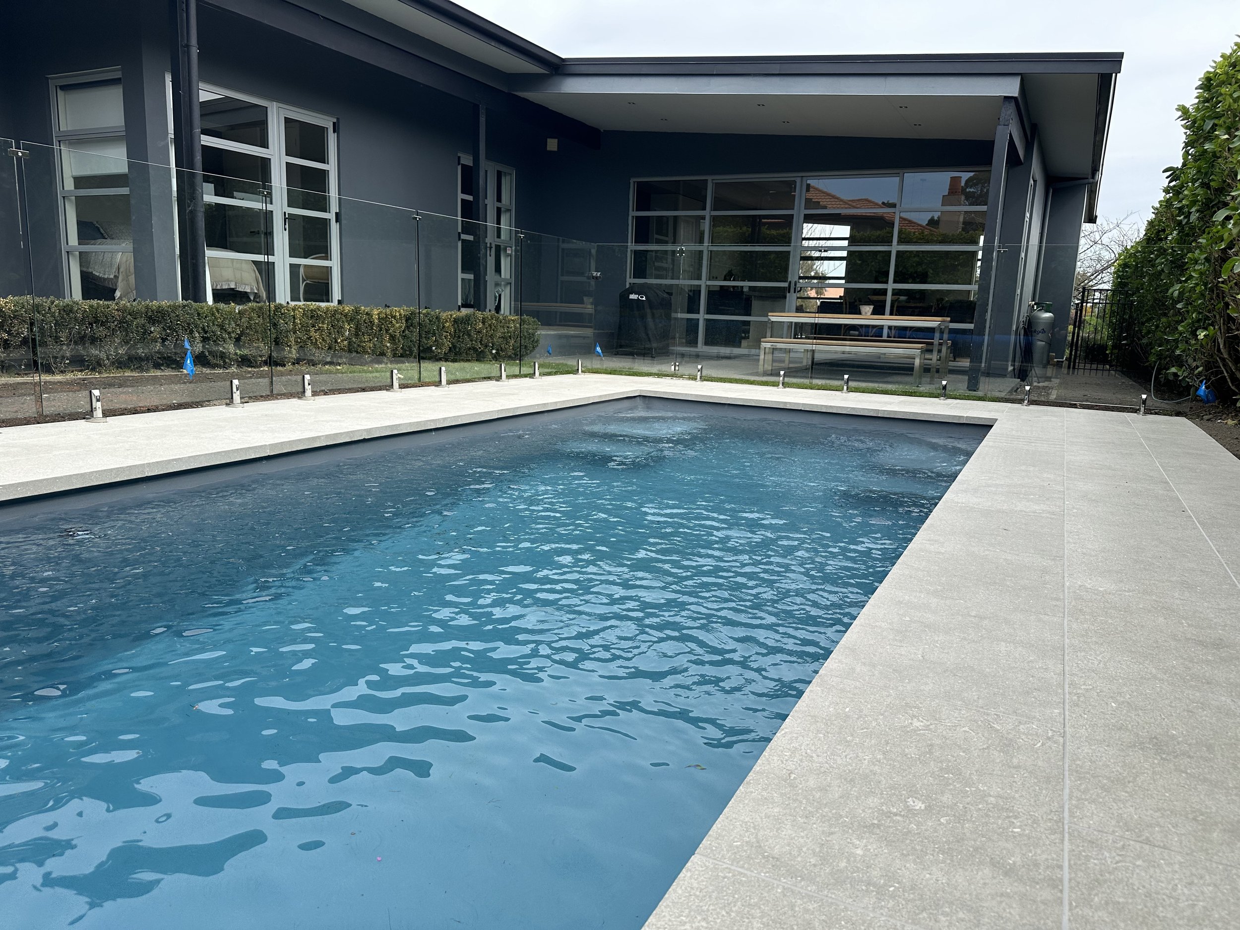 Seagrass Limestone Dropface Coping