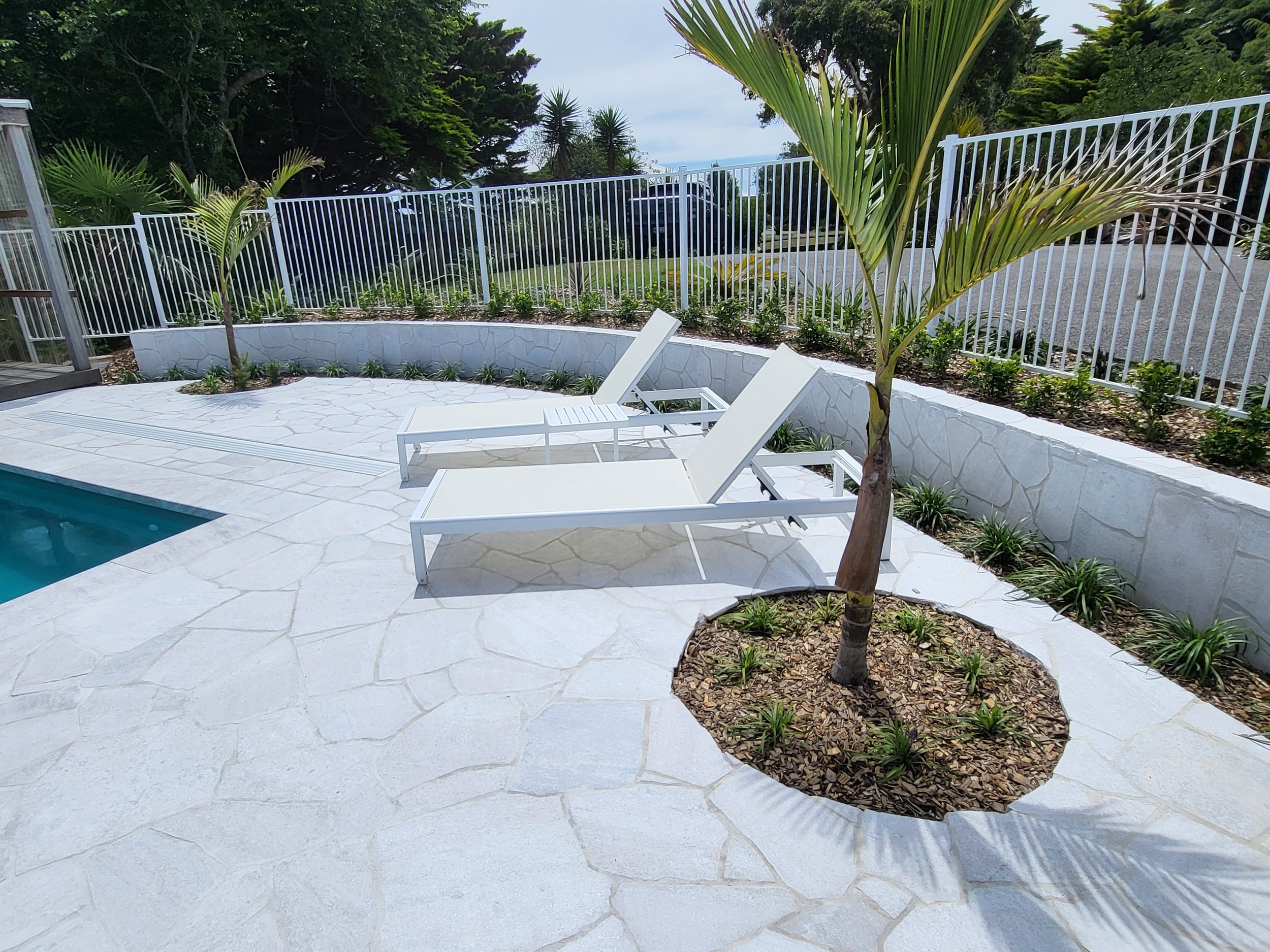 White Quartzite Crazy Paving with Dropface Pool Coping (2).jpg
