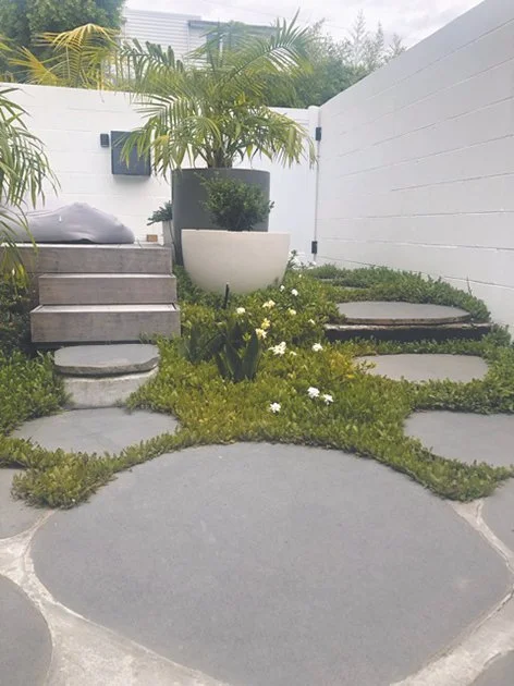 Natural Cut Bluestone Stepper (7).jpg