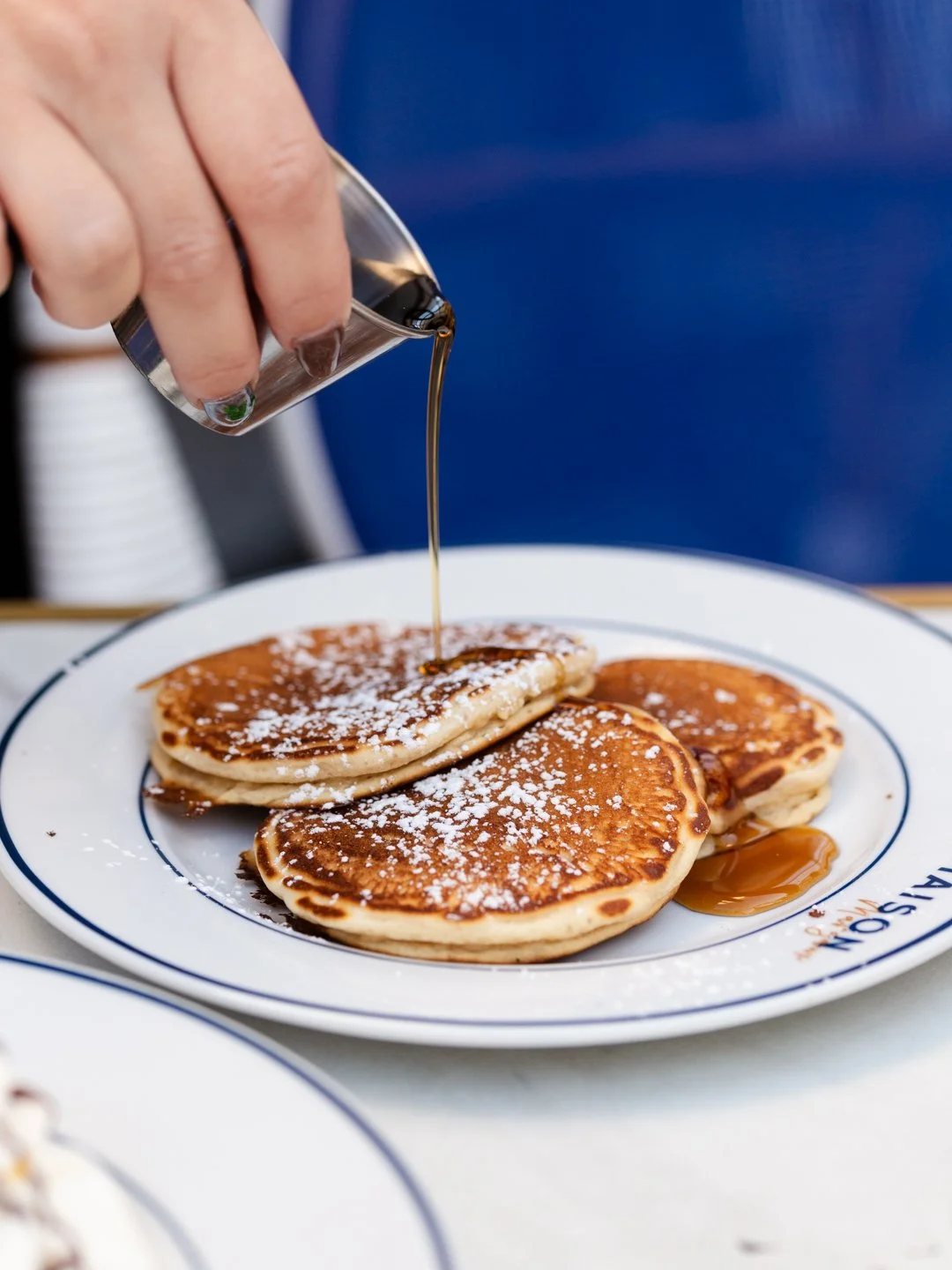 Maison Margaux  service non stop breakfast, brunch du dimanche, lunch, goûter, crêpes, gaufres, coffee shop, dîner, cocktails en terrasse à Nice