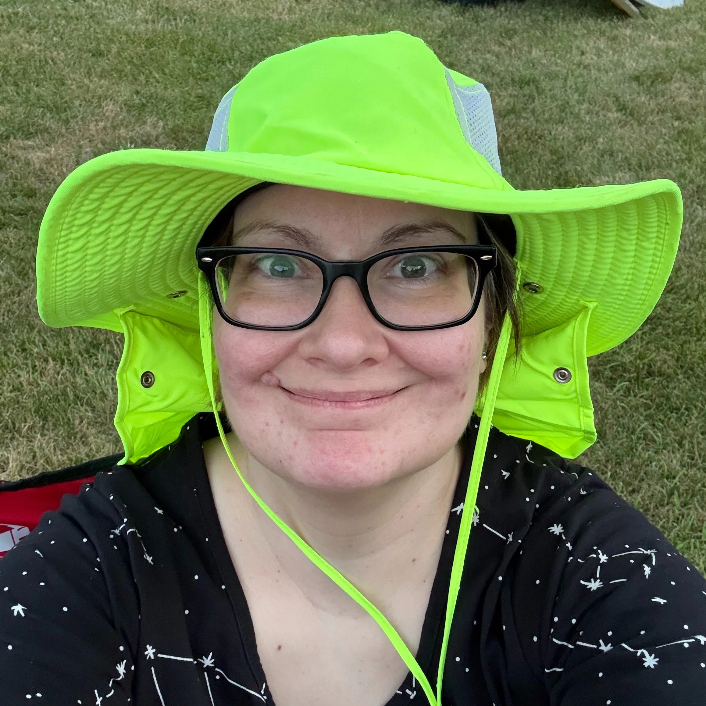 Star Party last night! I didn't last long--had some tech difficulties, and fricking clouds kept rolling in, but got to see the Chinese space station Tiangong fly over which was neat. The bugs were crazy! Made a little progress on my current astrophot