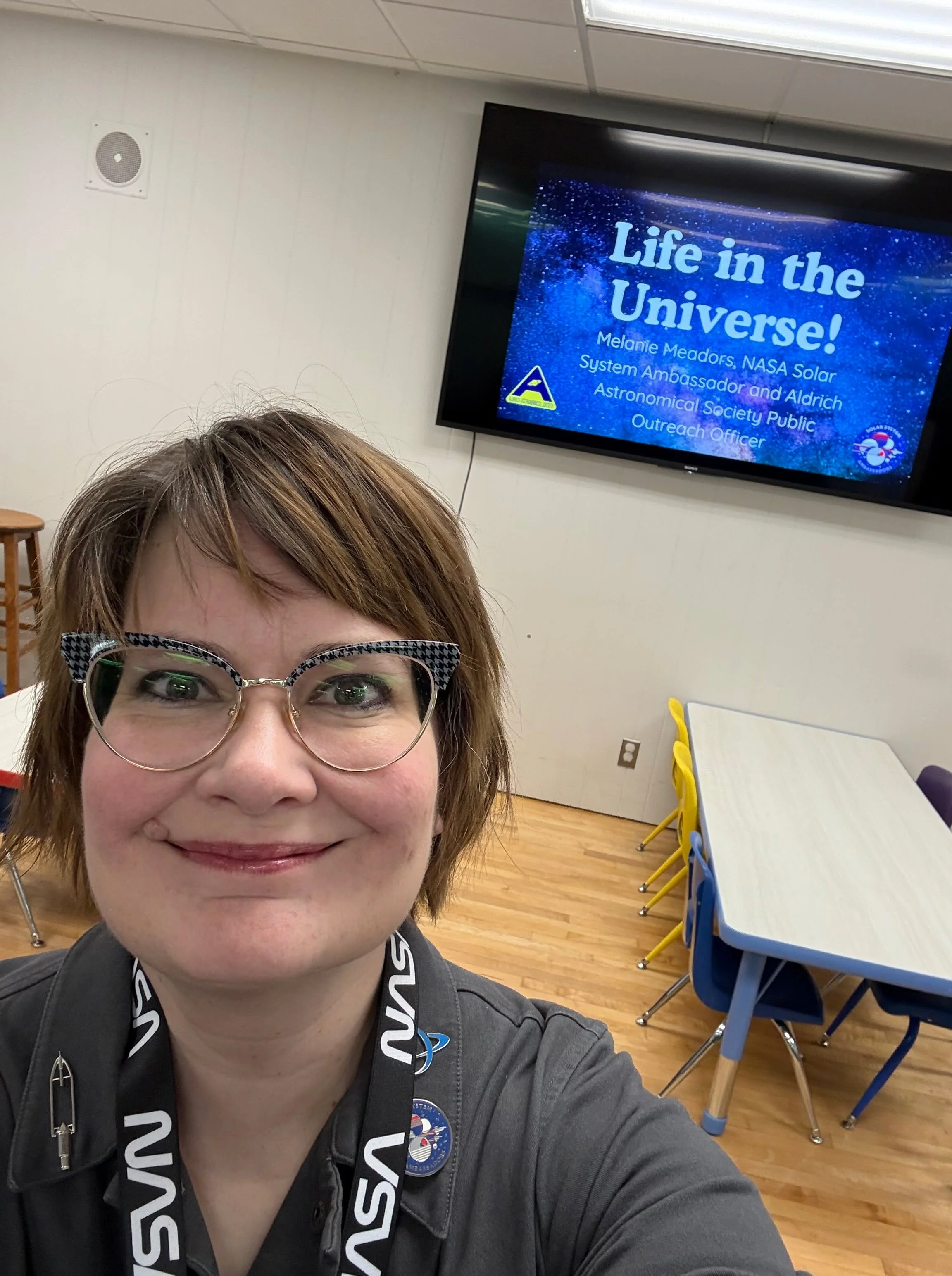 I had an AMAZING time at the Auburn Public Library in Auburn, MA doing a program for kids about life on other planets. The kids were really engaged and enthusiastic, and they created some amazing lifeforms afterwards! #astronomy #astrobiology #NASAss