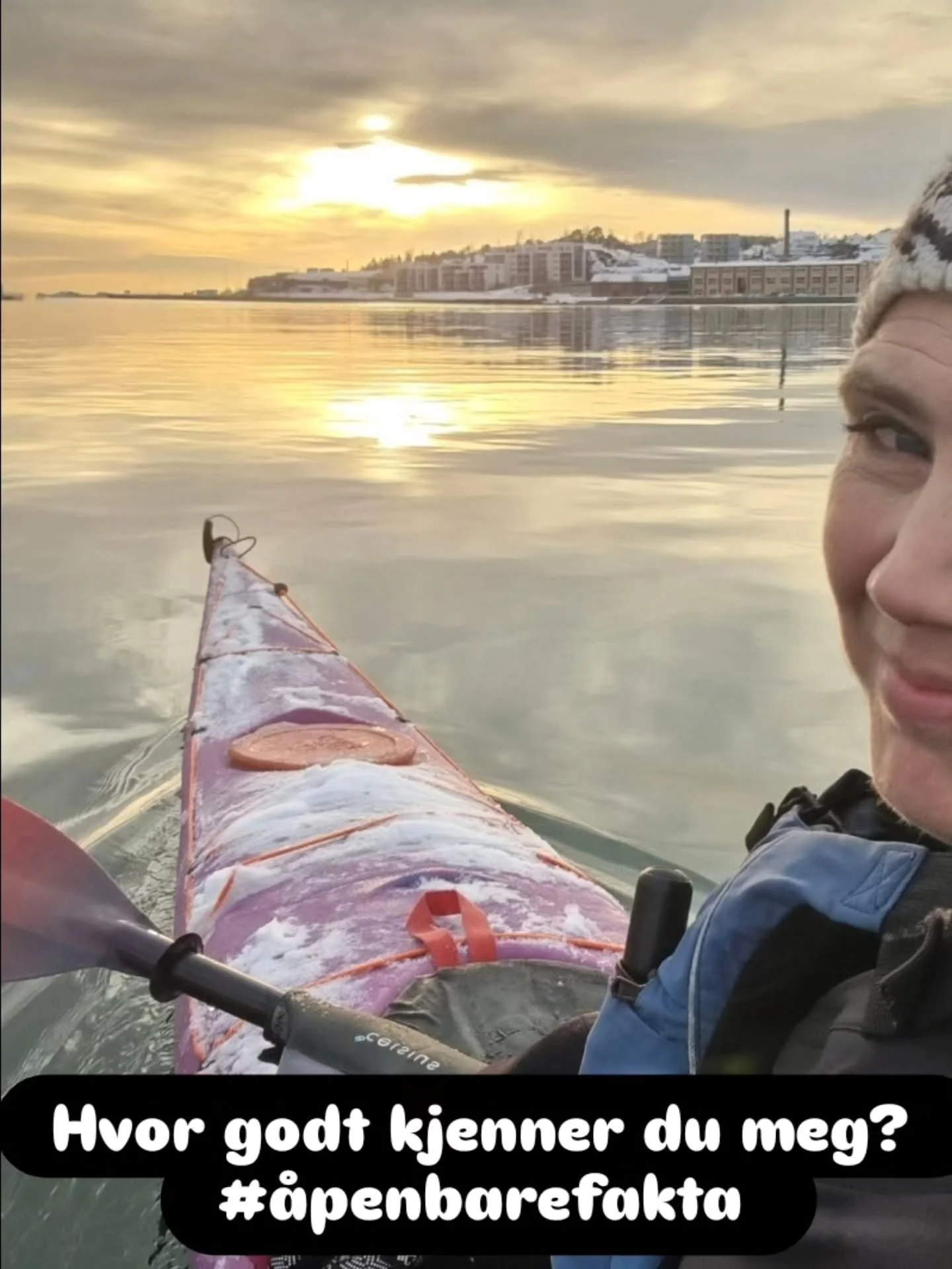 Hva vil du gjerne vite om meg ??? 
✨️✨️✨️
Jeg tror alle er lei av &aring; h&oslash;re det samme - og at jeg kanskje ikke selv er s&aring;&aring;&aring; spennende - men kommenter hvis du likevel l&aelig;rte noe nytt 🩵🩷🩵

Her kommer det ogs&aring; s