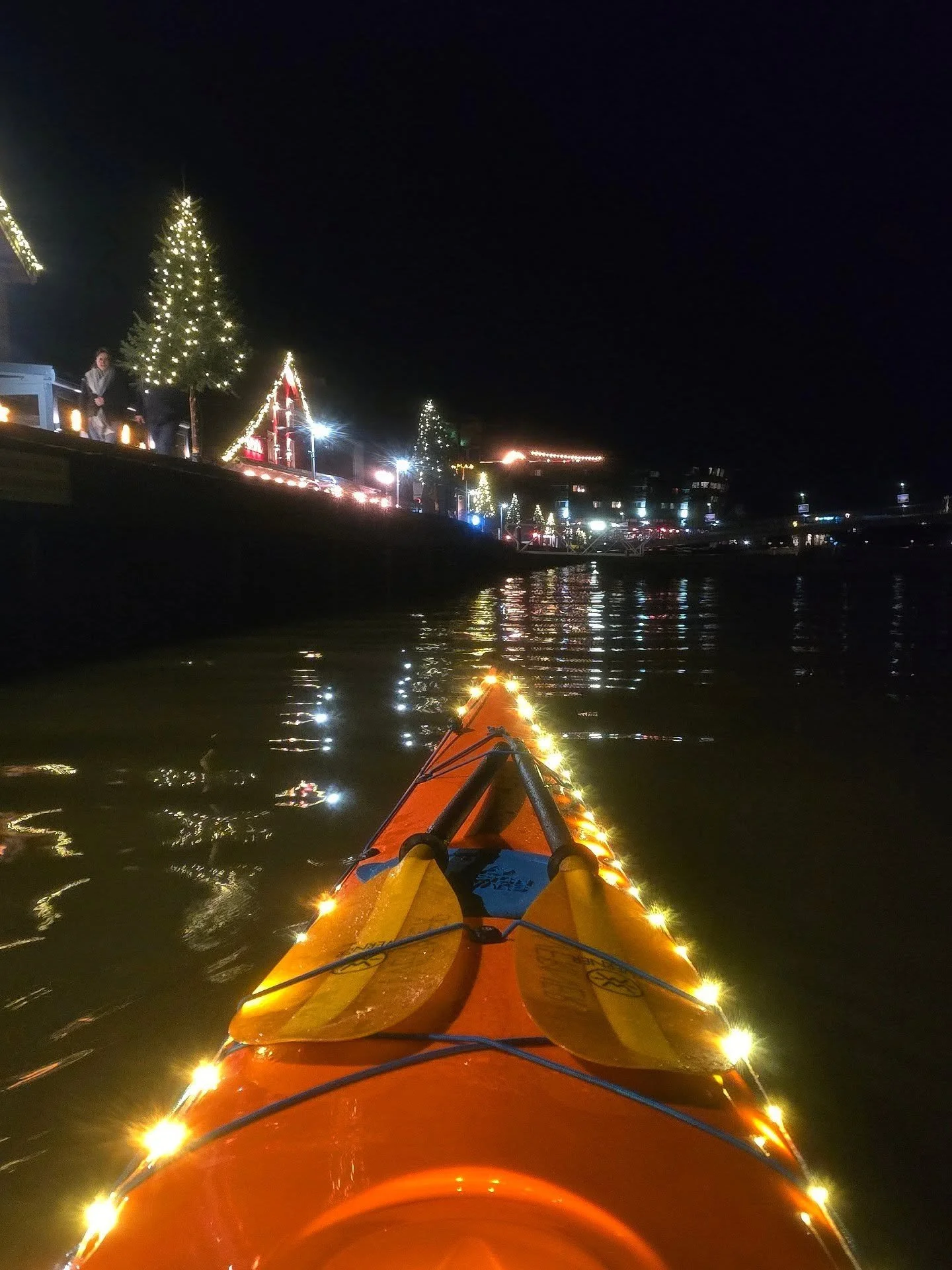 Lucia ✨️✨️✨️

Dette har blitt en tradisjon - og i &aring;r var det b&aring;de &aring;pent vann og sol p&aring; starten 🤩🤩

#padleglede #padlehele&aring;ret #Lucia
#norway2day