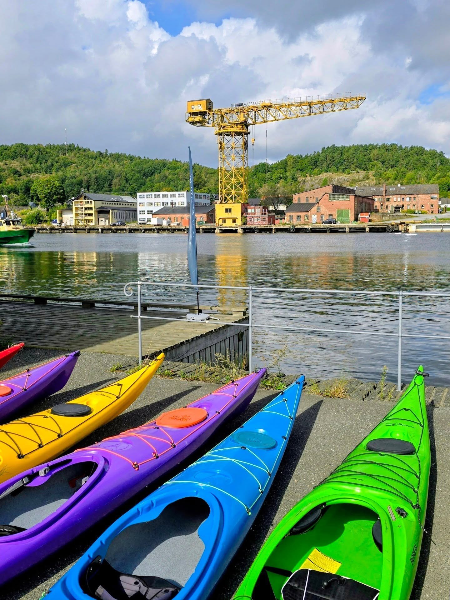 Andre som gleder seg over at fargene er p&aring; vei tilbake 🤩🤩
Noen steder har s&aring; mye motiv at det er umulig &aring; velge - og hvet tur, hver gruppe og hver &aring;rstid f&aring;r frem noe nytt !
💙💚💜🩷🩵🧡💛❤️

Porsgrunn er en by som sta