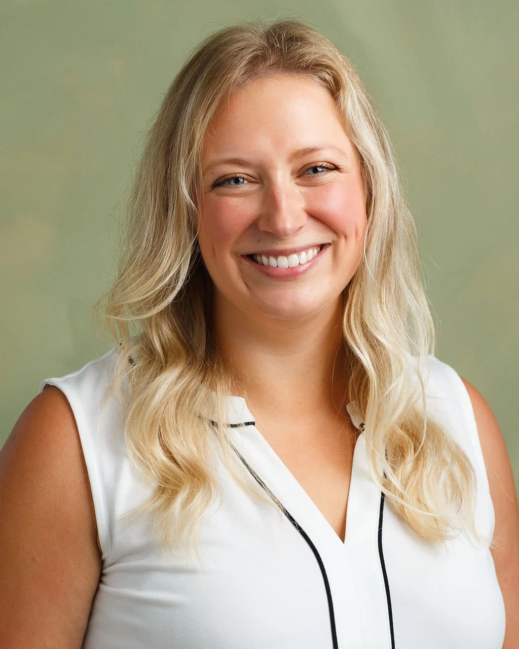 Hannah Boehmer, Registered Provisional Psychologist, Vital Mind Psychology, Cochrane, Alberta