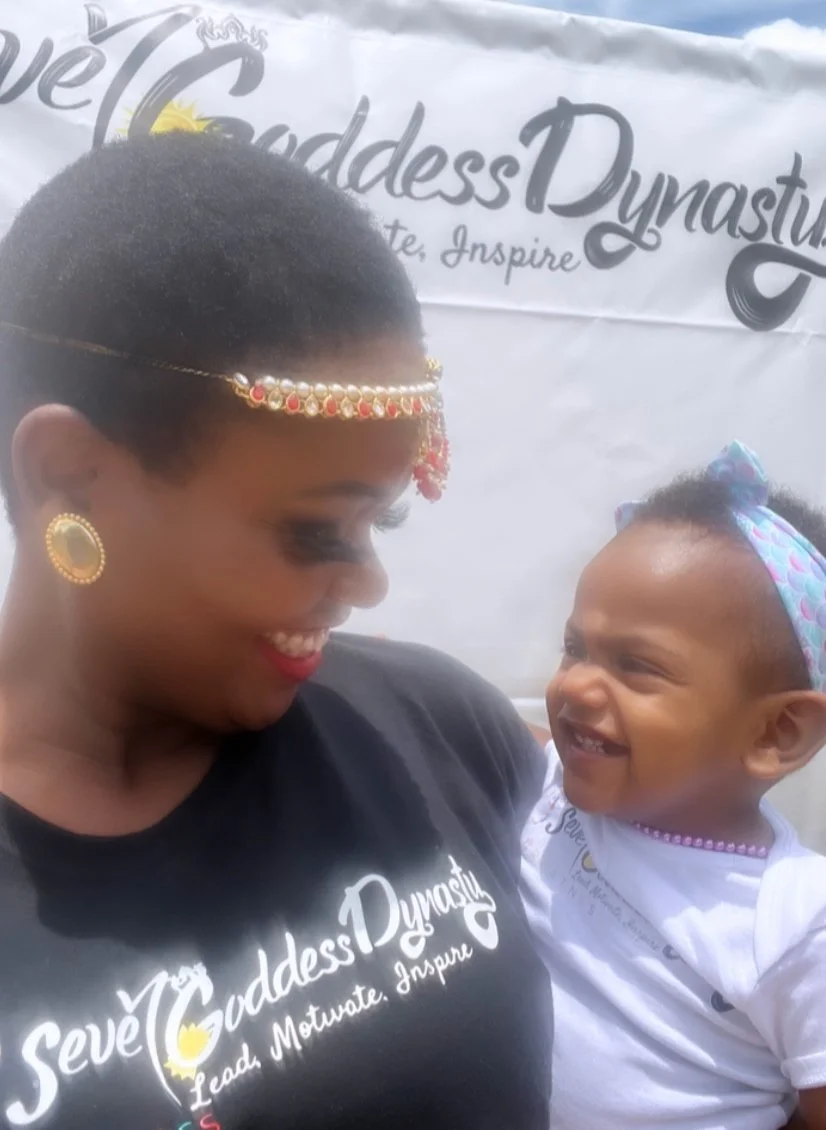 Me+and+babyGoddess+BIO.jpg