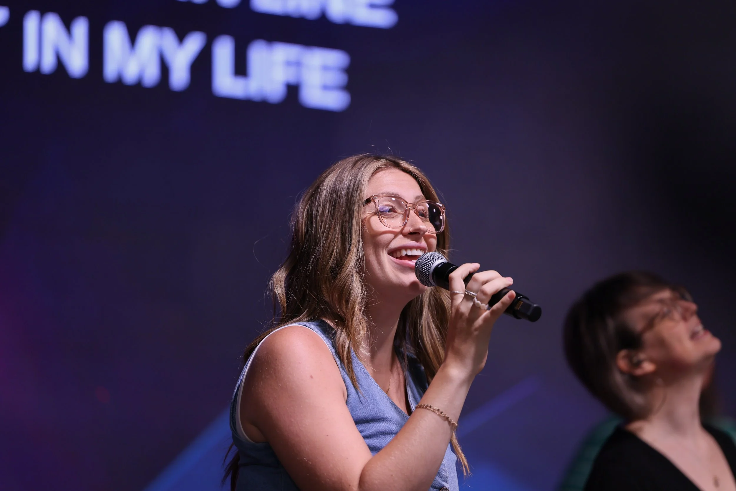 Noni Brown Praise Worship.JPG