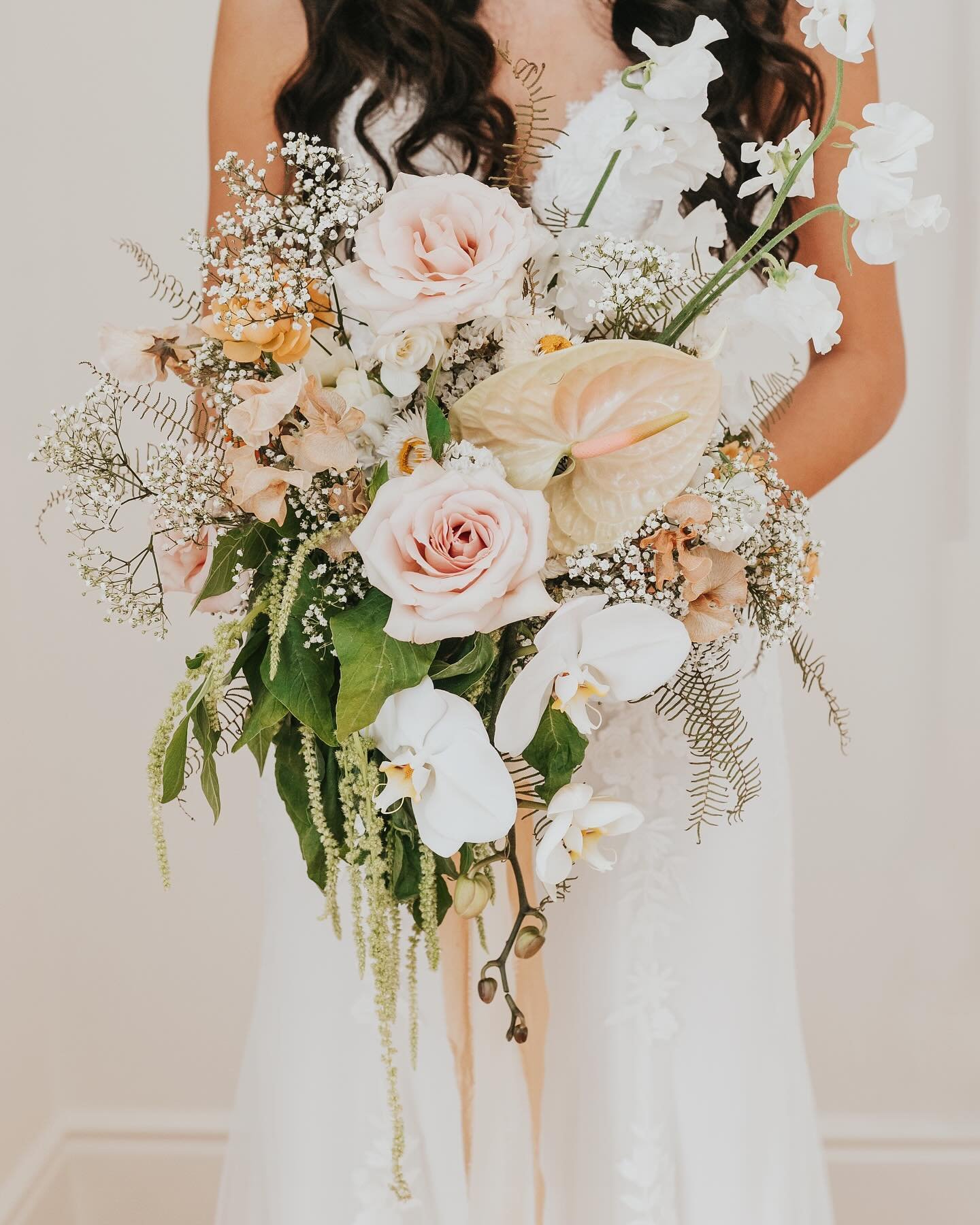 An oldie and goodie 🌿

Photographer: @salome_palomino 
Venue: @ranchoguejitoweddings