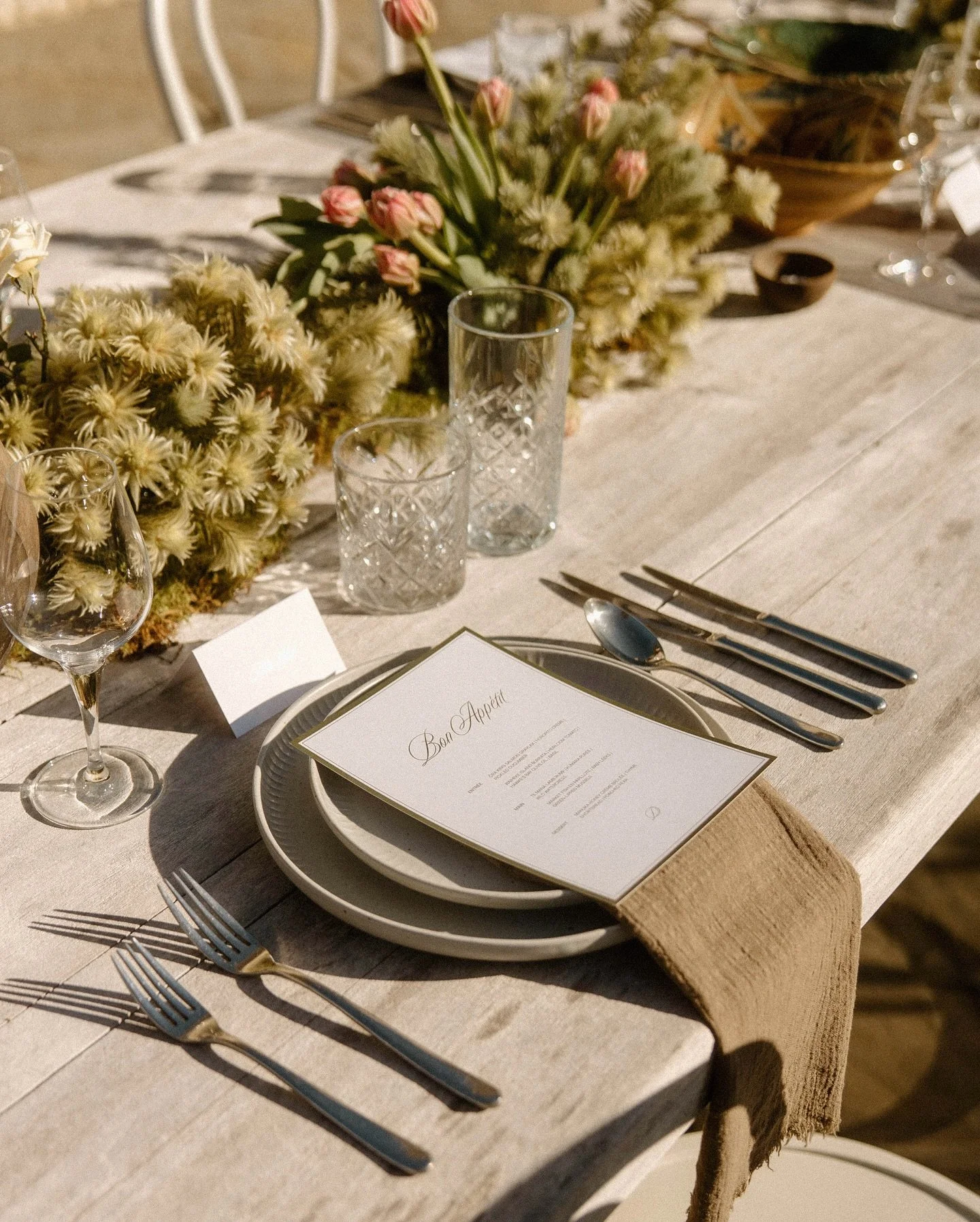 An ode to Tuscan elegance, set against Muriwai&rsquo;s coastal charm 🏹 It&rsquo;s always an honour to bring a creative vision to life alongside an incredible team of vendors x

Venue @muriwai_estate
Chairs @willowlane_events
Tablescaping/Draping @ta