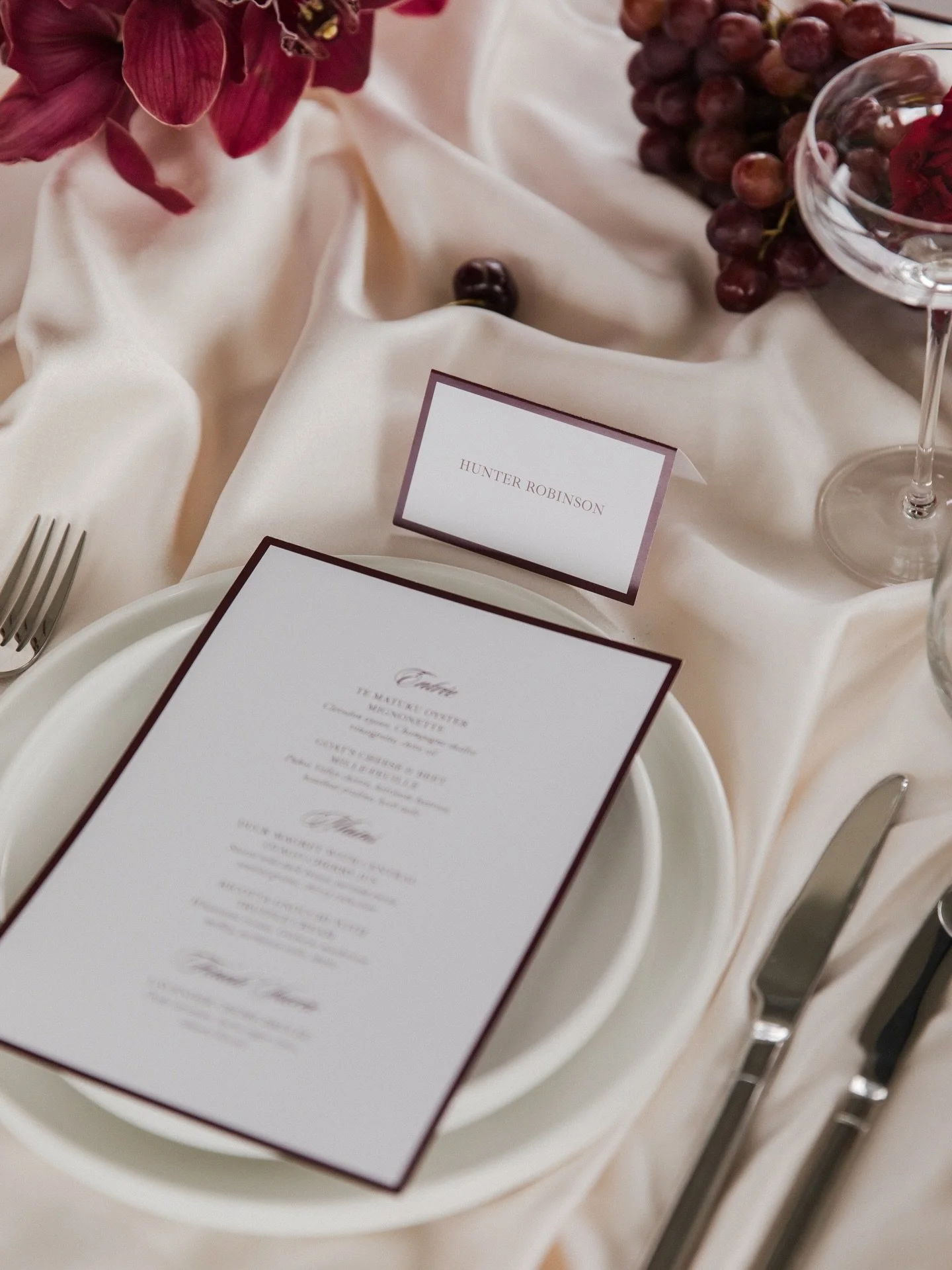 Romance in tone. A table dressed with intention &mdash;&mdash; where tousled fabric meets polished detail.

Photographer @lydiarachelphoto
Venue @boathouserow
Planning &amp; Styling @withlove.weddingsandevents
Florals @rubylou.floraldesign
Hair &amp;