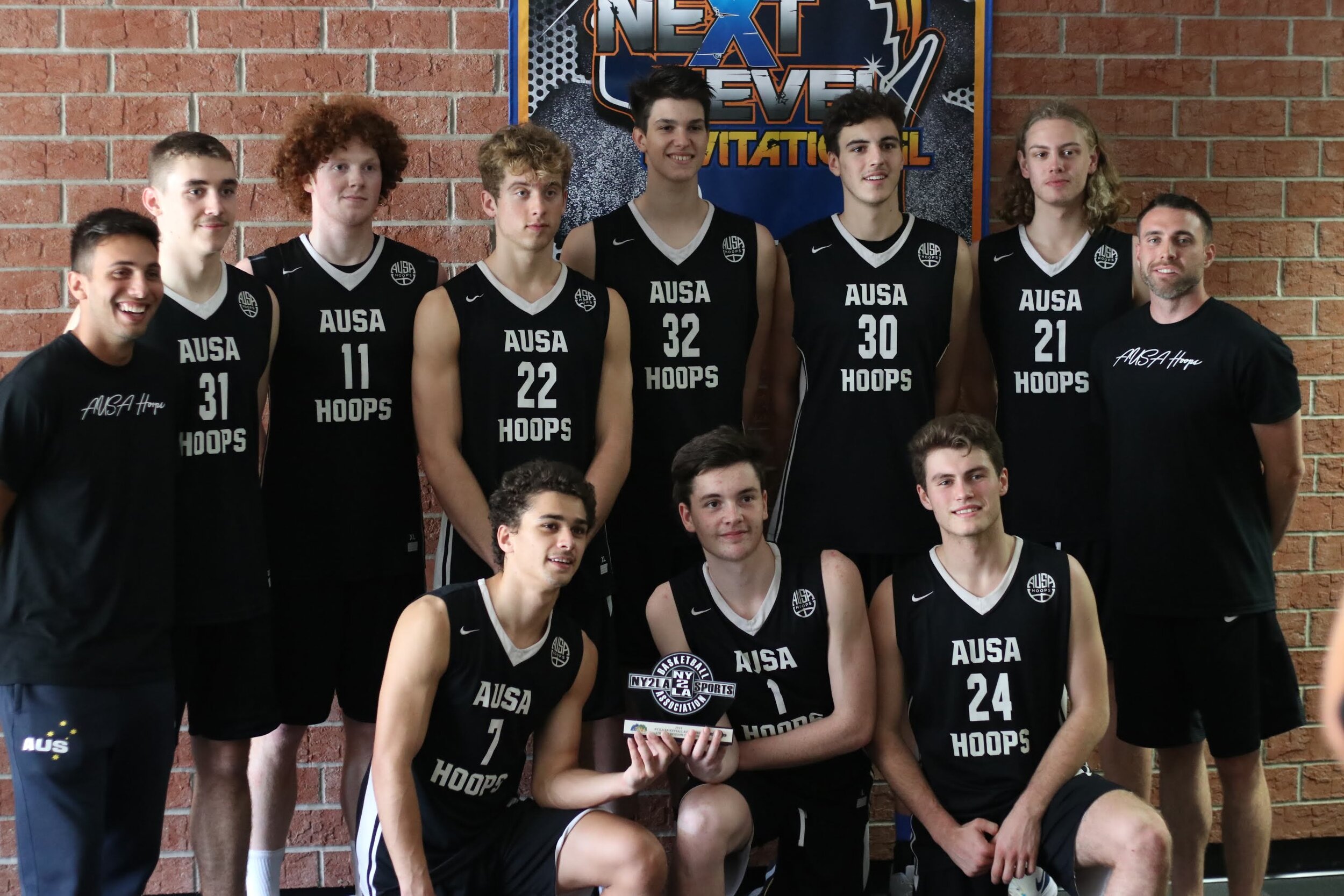 Ausa hoops team
