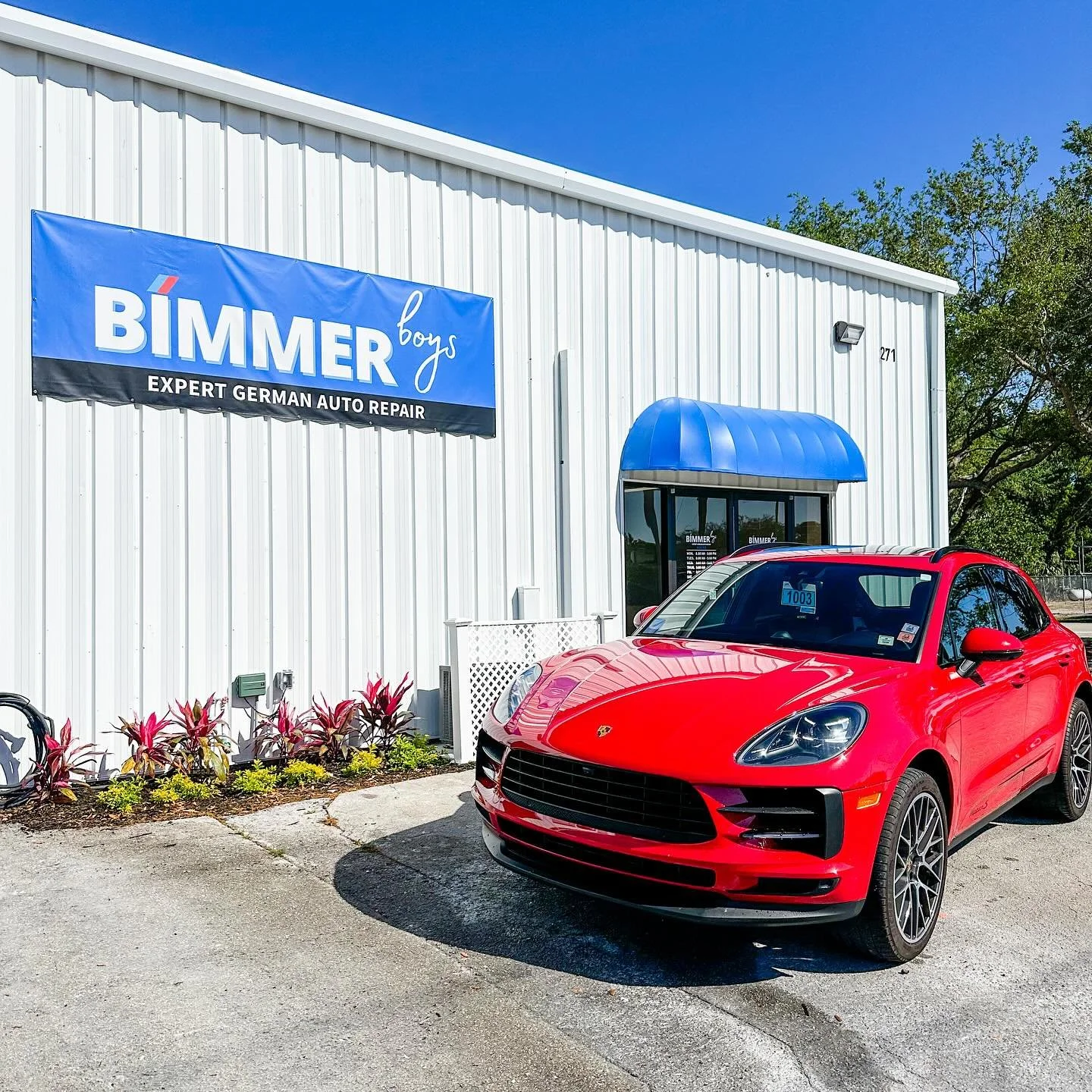 🔥 Porsche Perfection at Bimmer Boys! 🔥

This stunning red Porsche Macan stopped by for a routine maintenance check &amp; oil change, and we made sure it left in top performance condition! At Bimmer Boys, every service comes with more than just expe