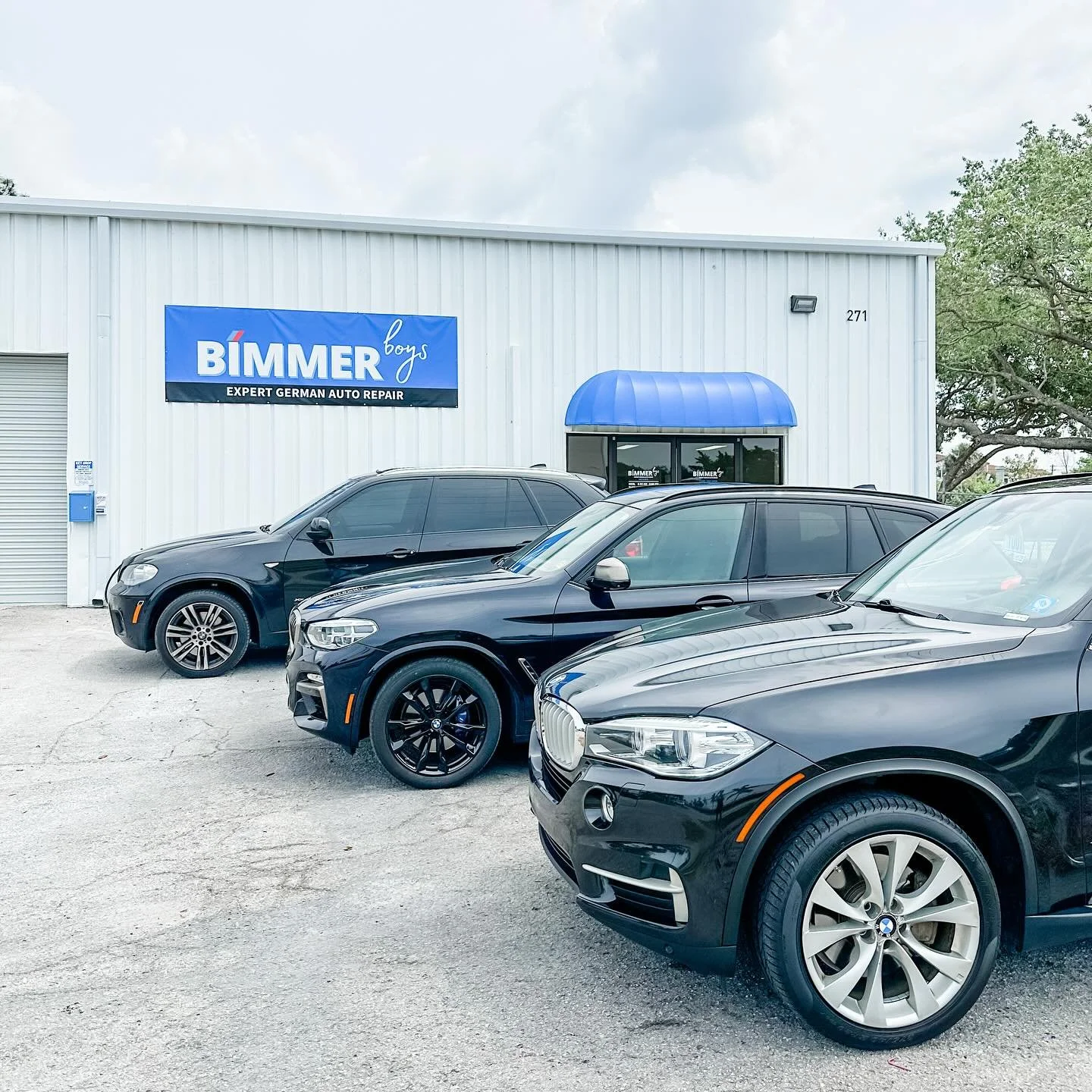 🖤 Blacked Out &amp; Ready to Roll! 🖤

There&rsquo;s just something about an all-black BMW lineup that screams power, luxury, and performance. From the X3 to the X5 and X6, these beauties are looking sleek and mean&mdash;just how we like them!

At B