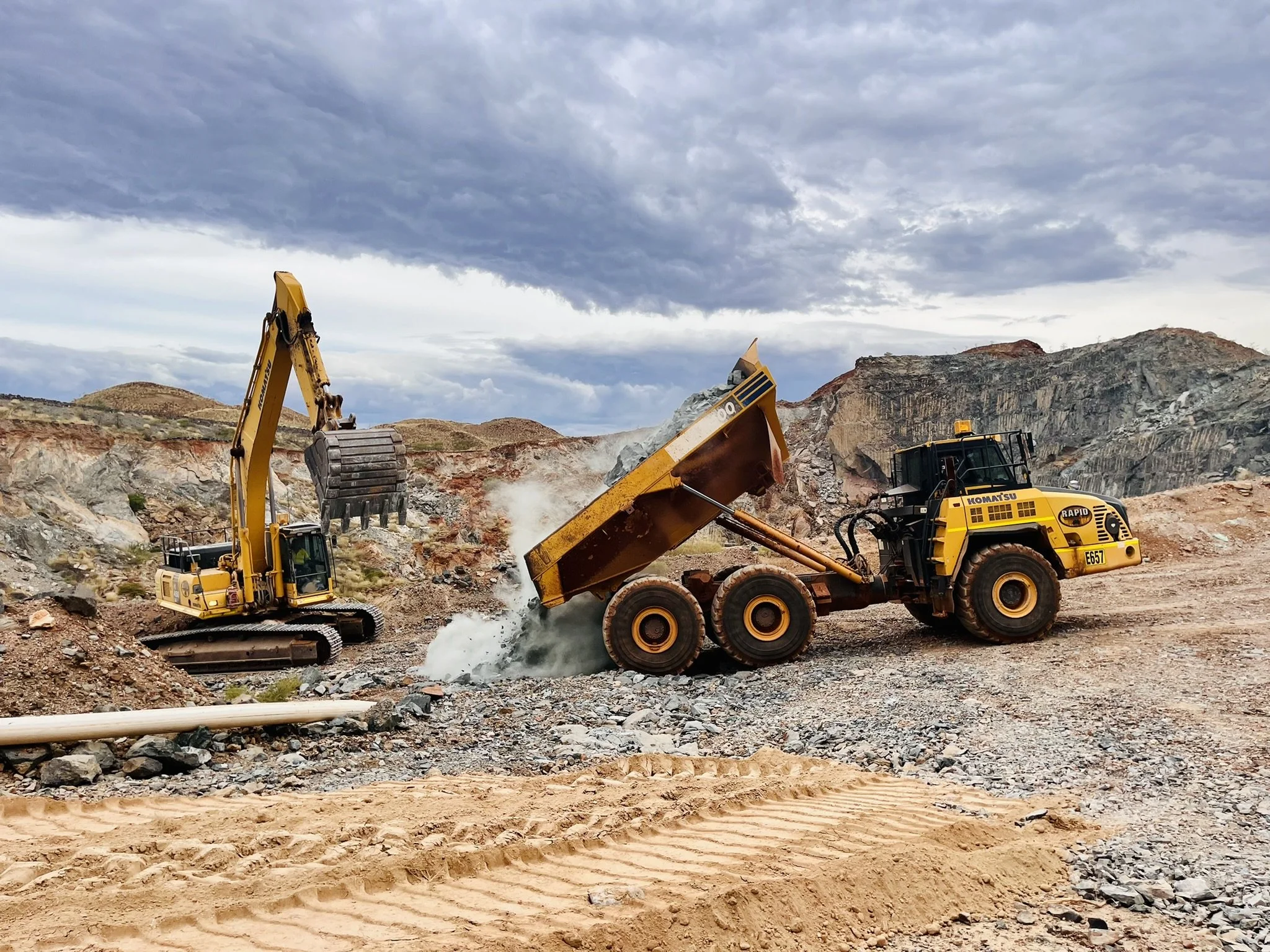 MOBILE EQUIPMENT — Rapid Crushing & Screening Contractors PTY LTD