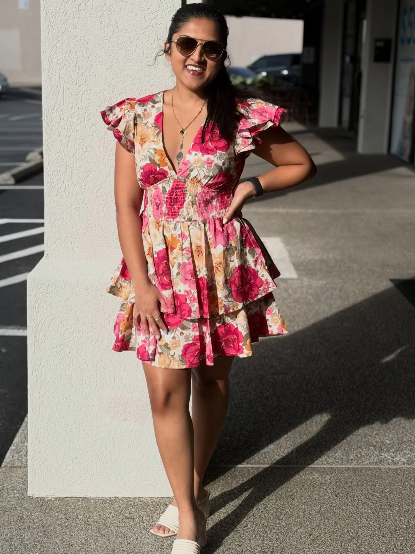 Brunch plans just got cuter 🌸

The perfect throw-on-and-go dress for sunny days, coffee dates, and everything in between.

Shop in store! Wearing a small 💖