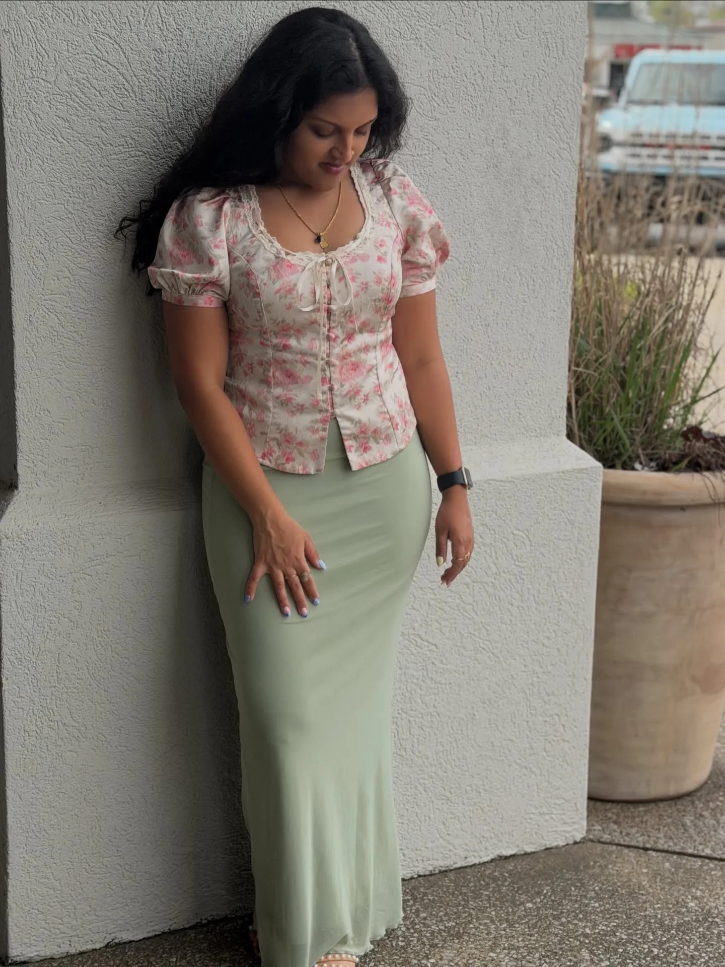 Soft florals + a soft sage moment 🌸✨
The perfect blend of feminine and effortless&mdash;made for slow mornings, brunch dates, and everything in between.

Which piece are you styling first? Comment below!