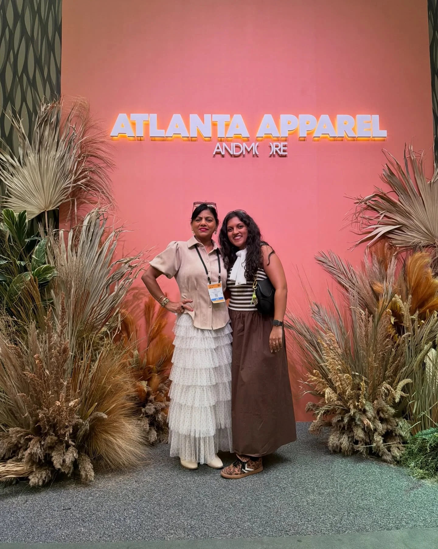 Market days are where all the magic starts &mdash; handpicking pieces we know you&rsquo;ll love, keeping Queen B true to our style, and always thinking of you while we shop.

We can&rsquo;t wait to show you what&rsquo;s coming 👀
Stay tuned for new a