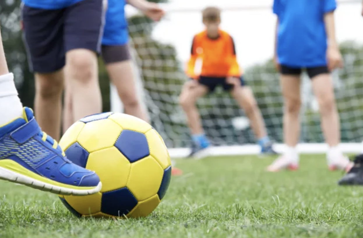 Experts Share Nutrition Tips For Reducing Heat Illness Risk Among Youth Athletes