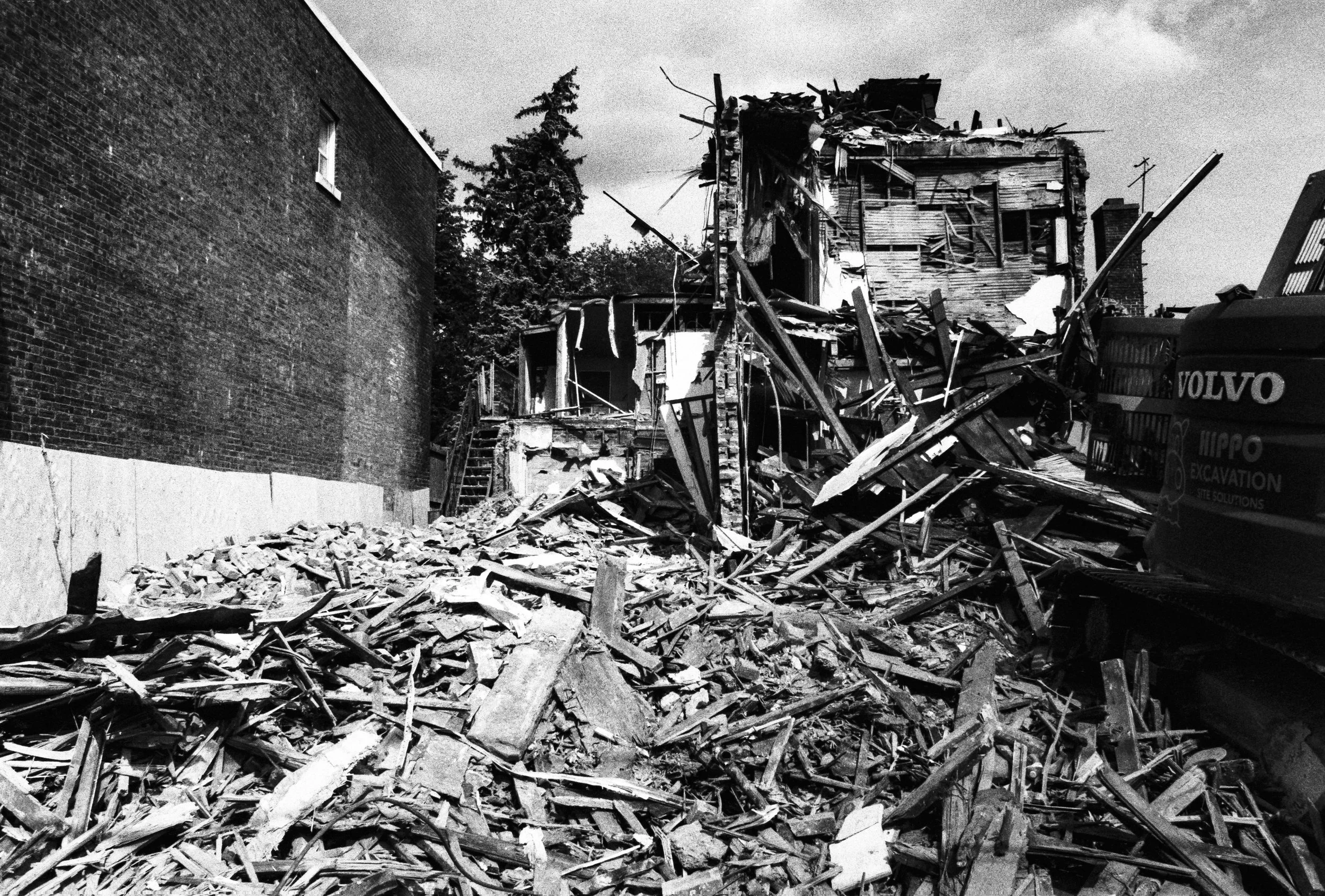 20 Aug35mm_2.jpg