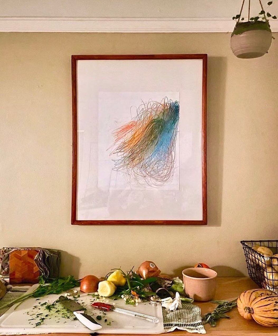 Few things make us happier than seeing artists&rsquo; work find the perfect forever home in your beautiful spaces. 

We will always love the way our friend @butternutblu framed this lovely Joni Smith drawing in their kitchen.

🔨 As a reminder, the w