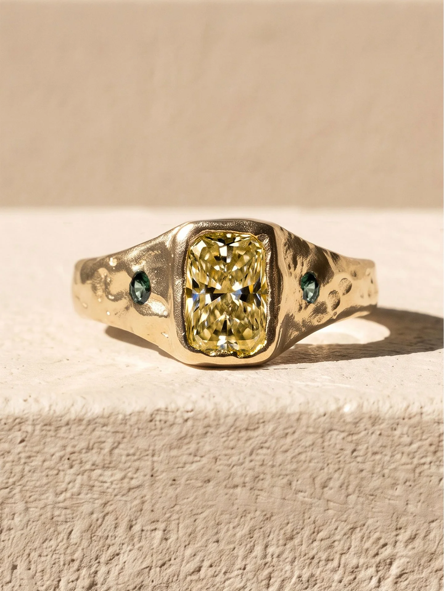 Ember-1ct-yellow-3.jpg