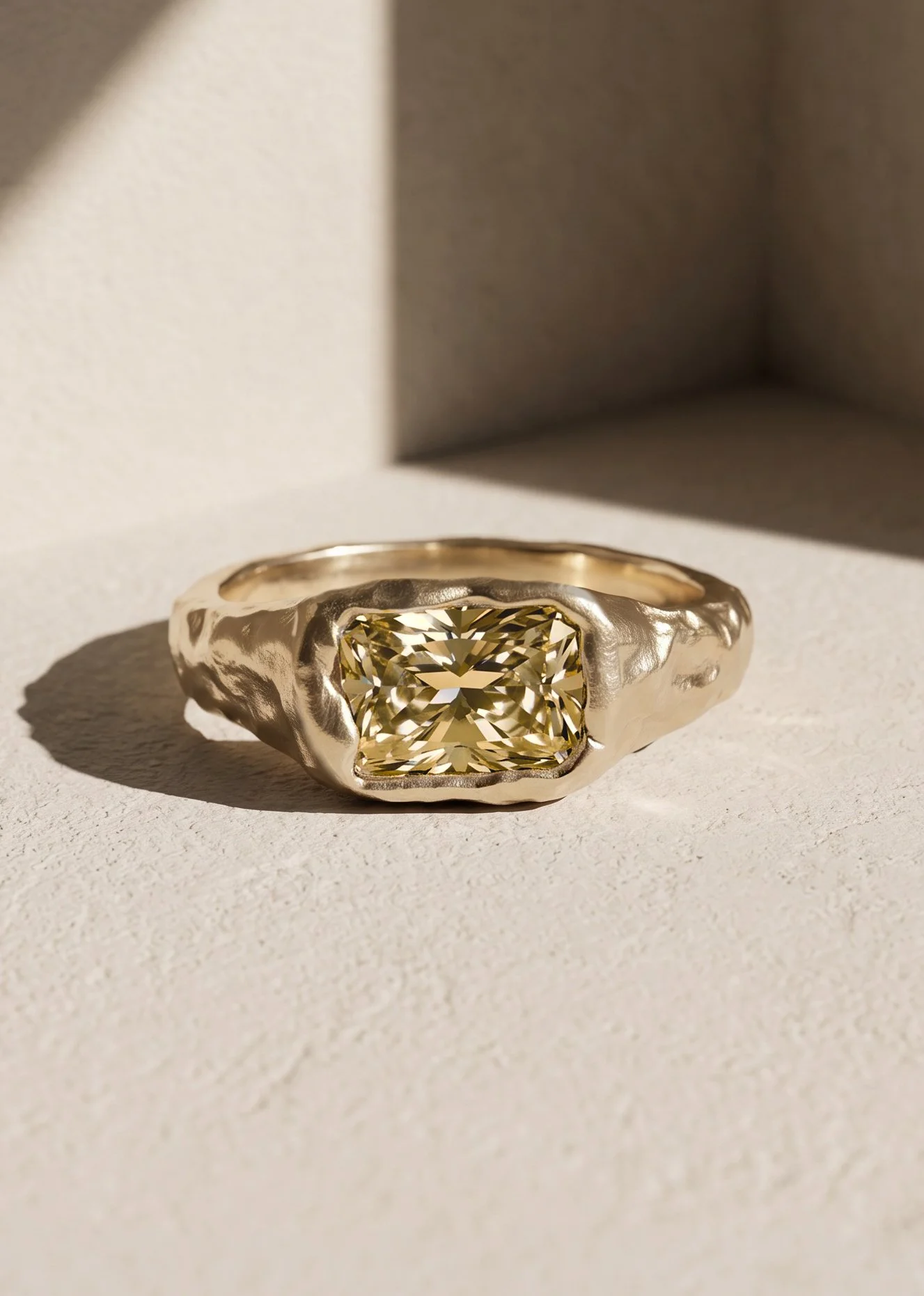 Aurora-0.1.5ct-yellow.jpg
