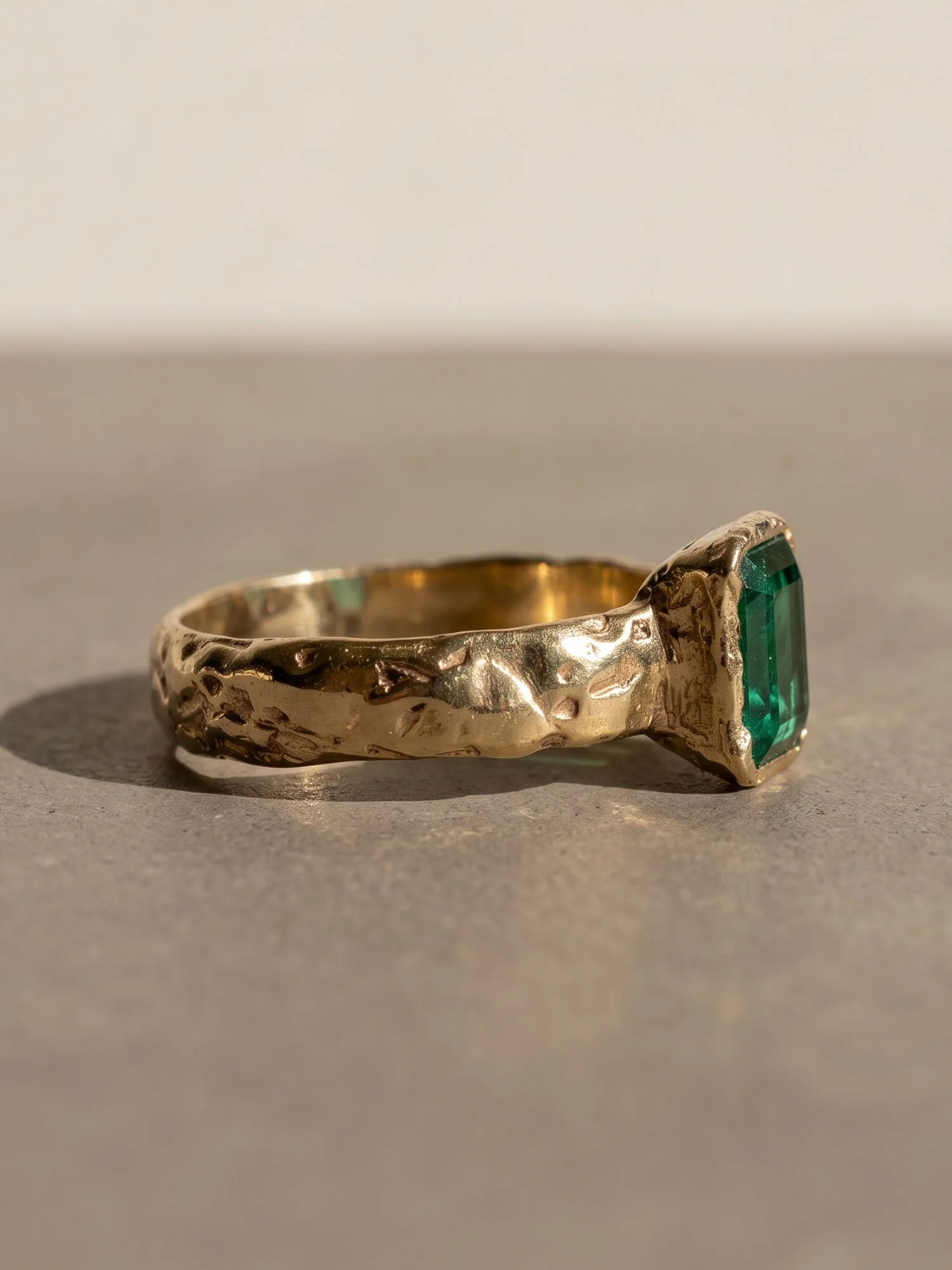 1ct-emerald-ring.jpg