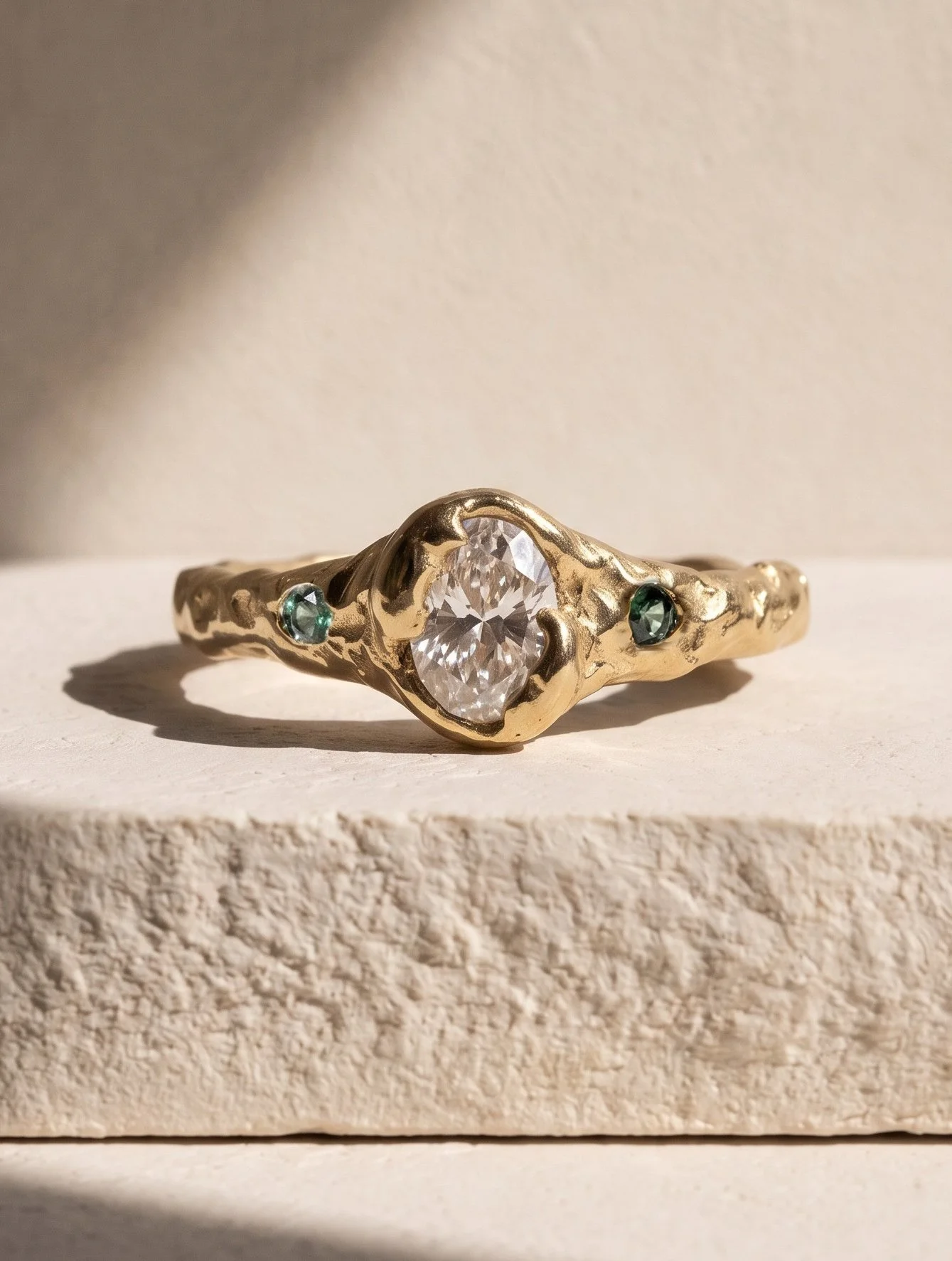 Aurora-0.5ct-green-sidestoens.jpeg