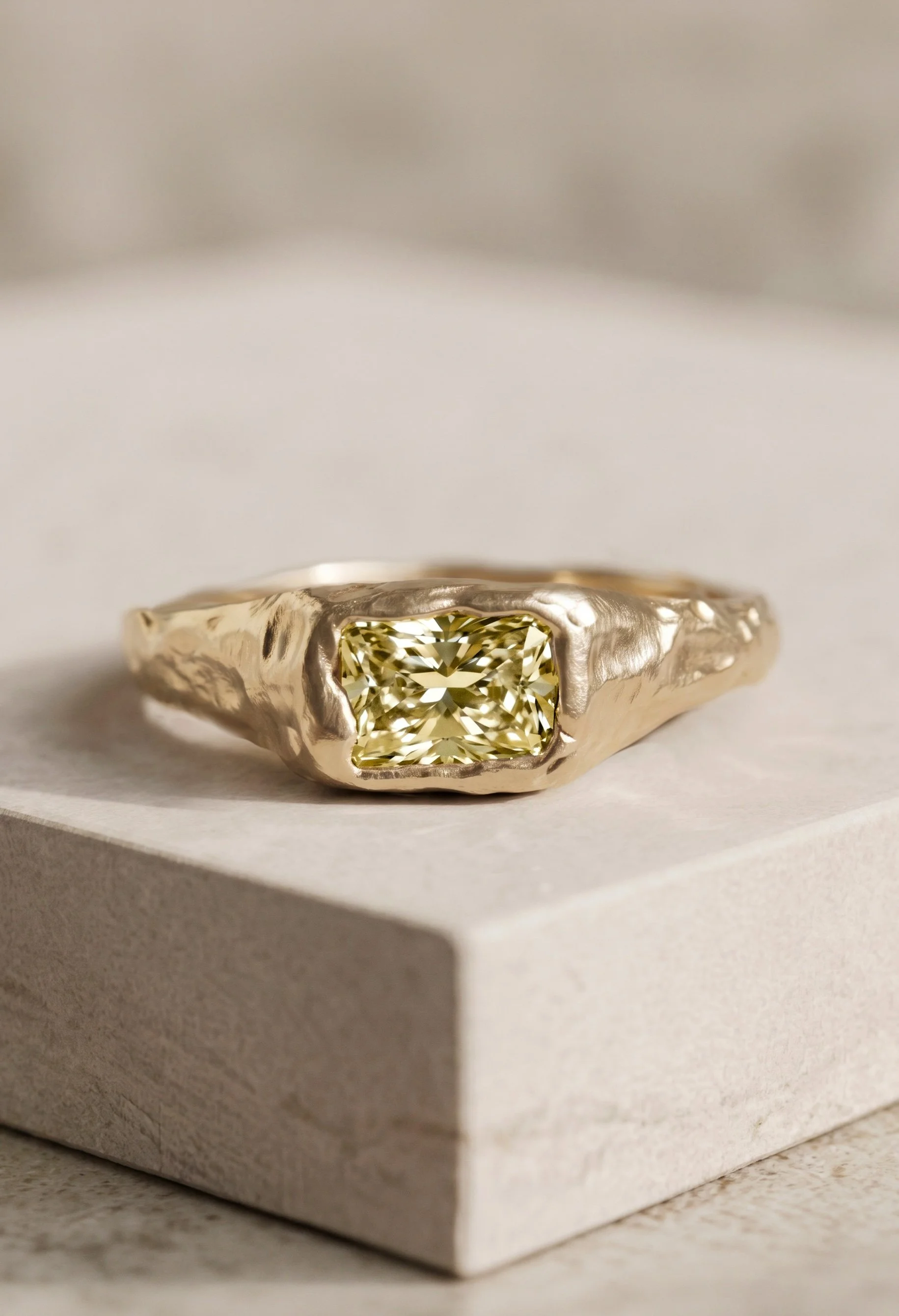 Aurora-0.75ct-yellow.jpg
