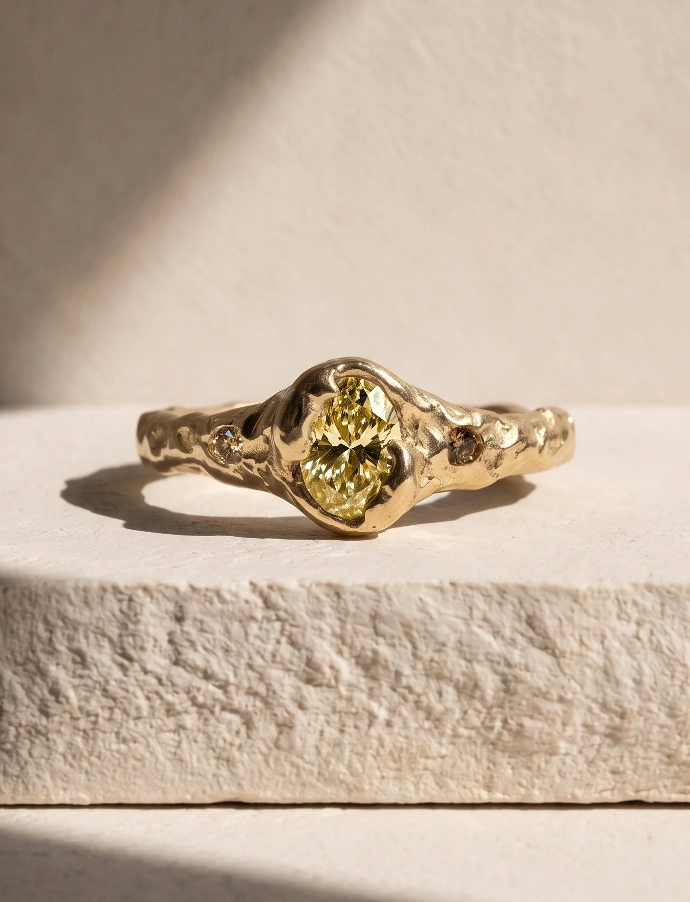 Aurora-0.75ct-yellow-4.jpg