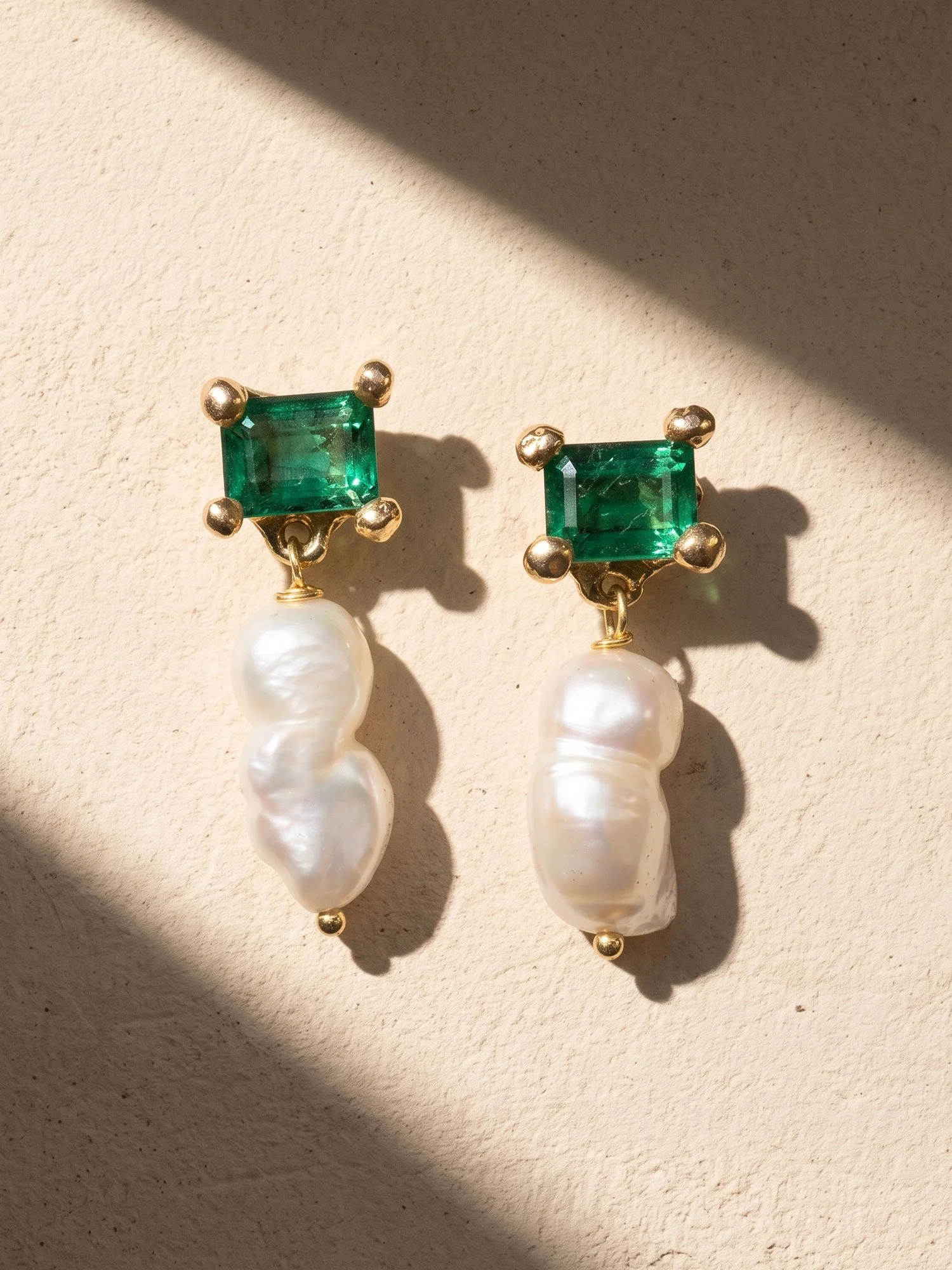 Artemis Earrings - Emerald