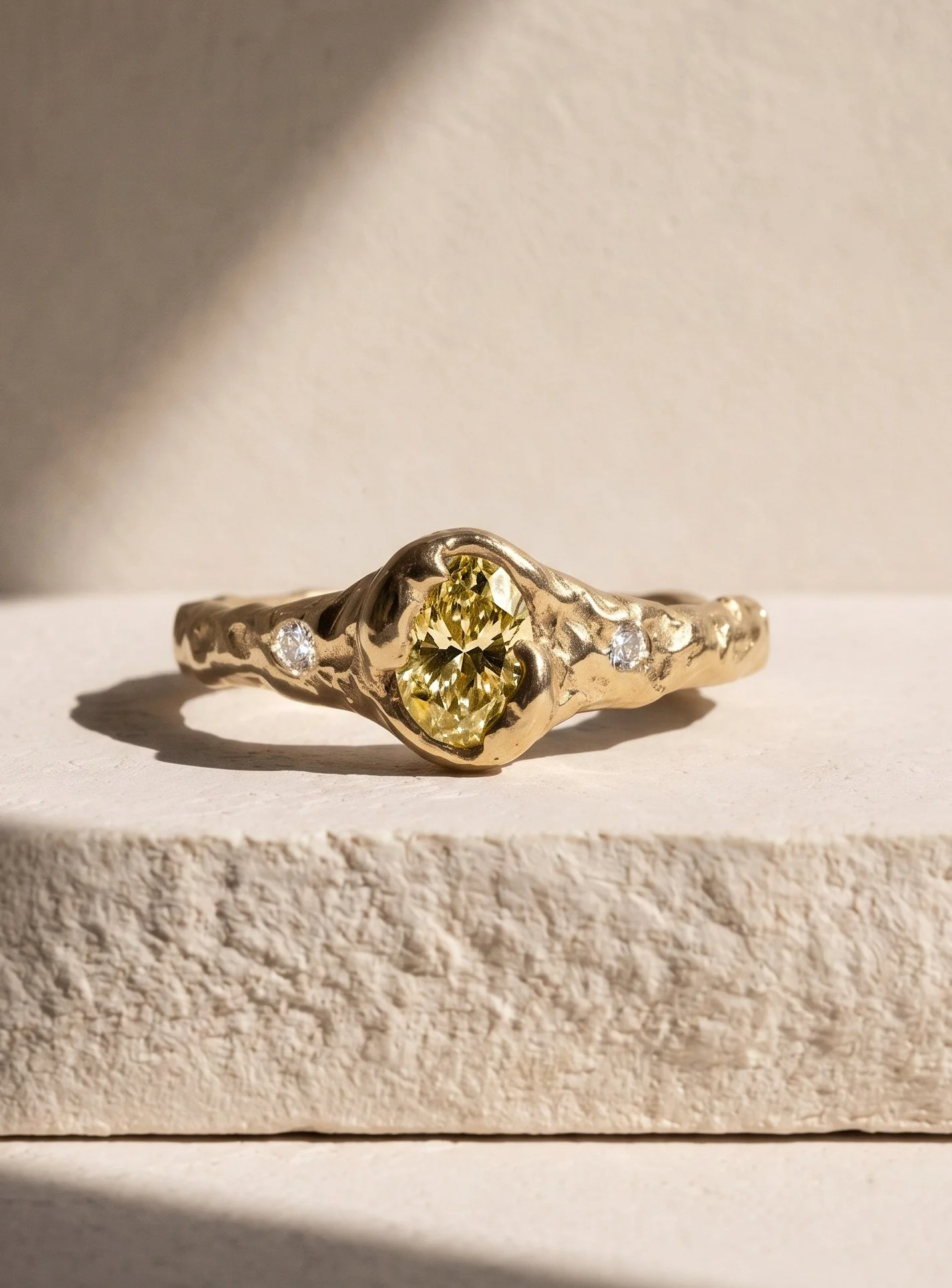 Aurora-0.75ct-yellow-5.jpg
