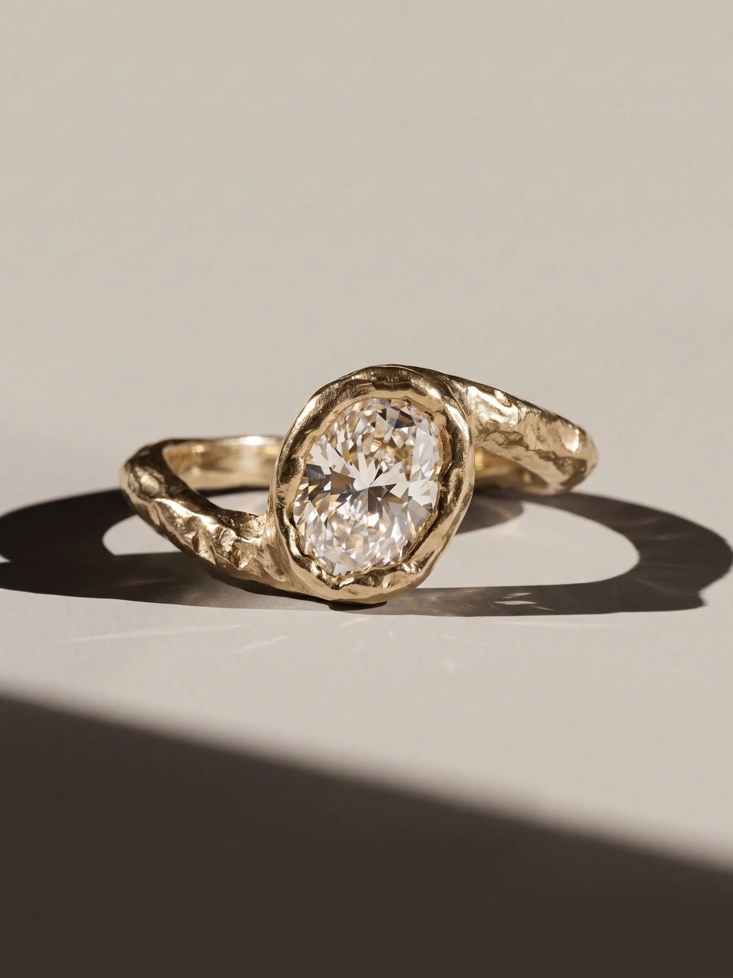 Orbit Ring - 1ct Diamond