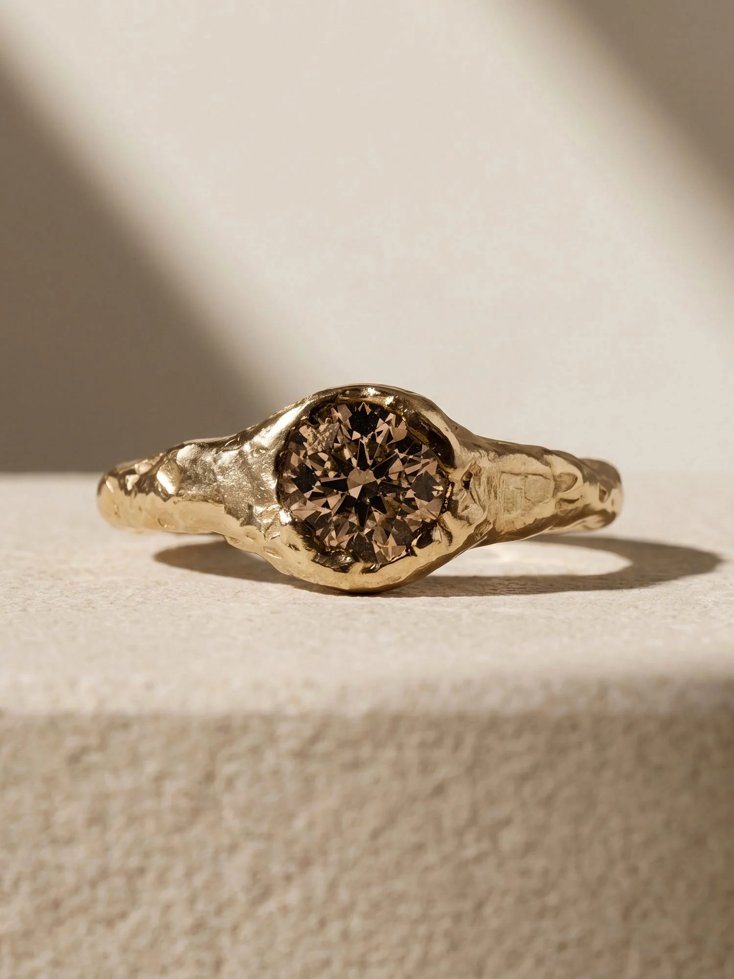 Hera-brown-1ct.jpg