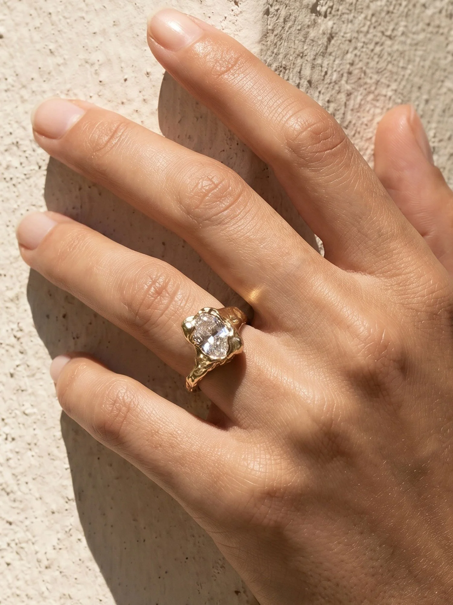 2ct-oval-diamond_2.jpg
