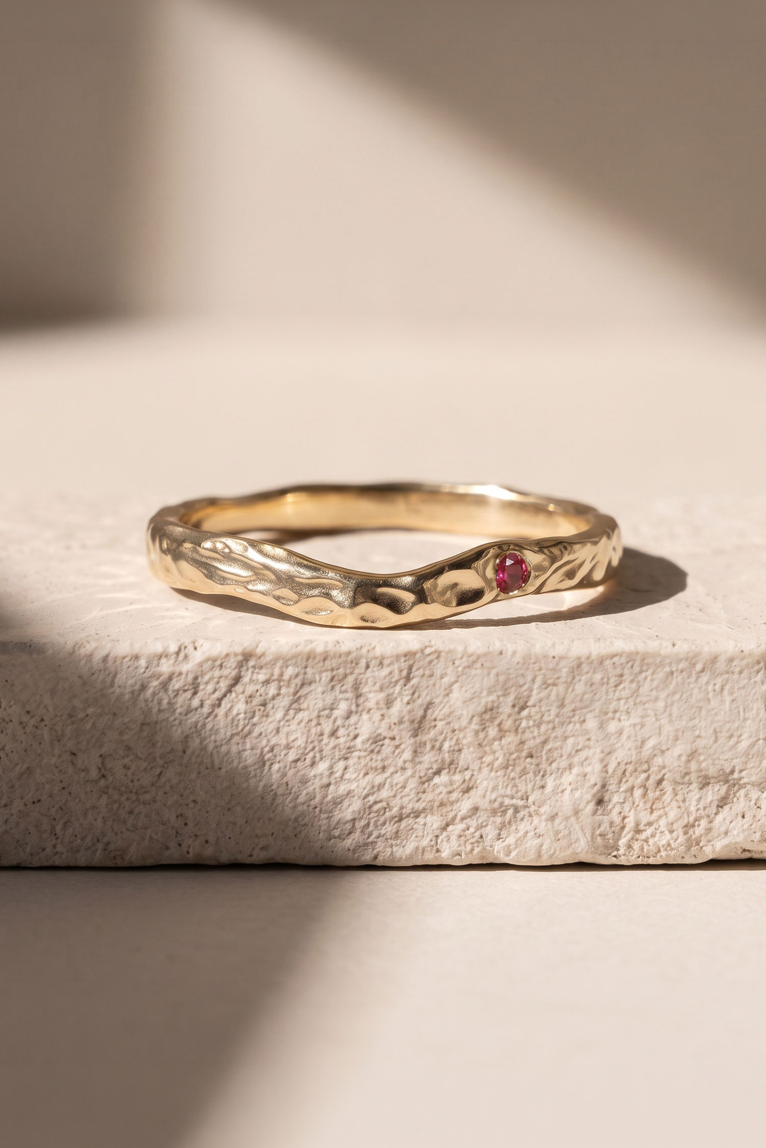Arch Ring - gemstone