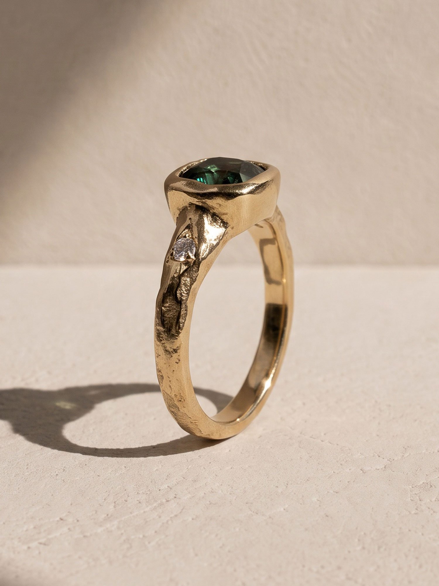 cushion-cut-sapphire-4.jpg