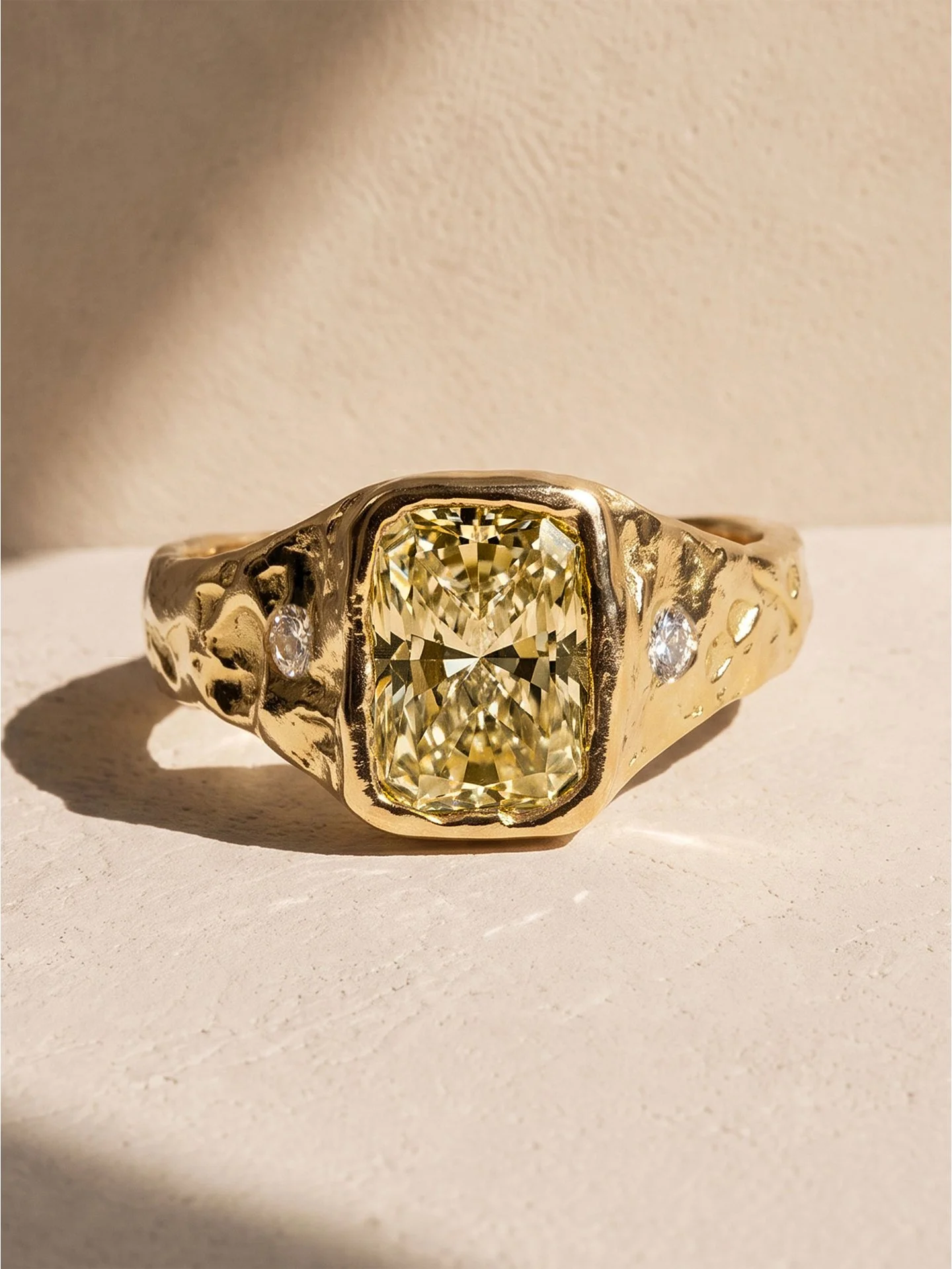 Ember-2ct-yellow-3.jpg