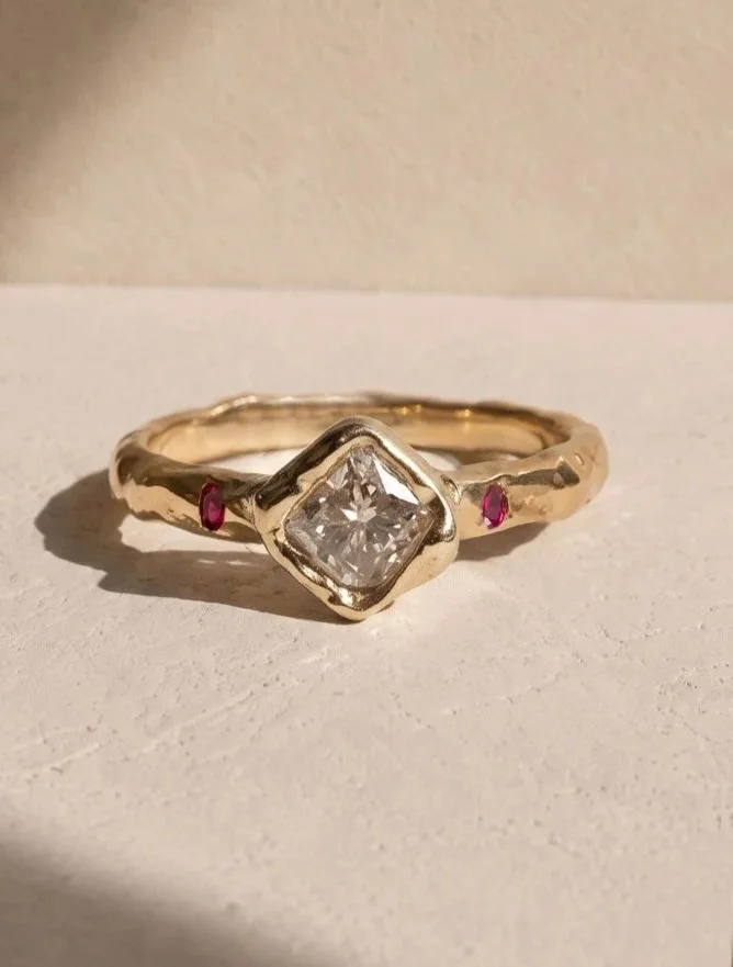 Cushion-0.5ct-ruby.jpg